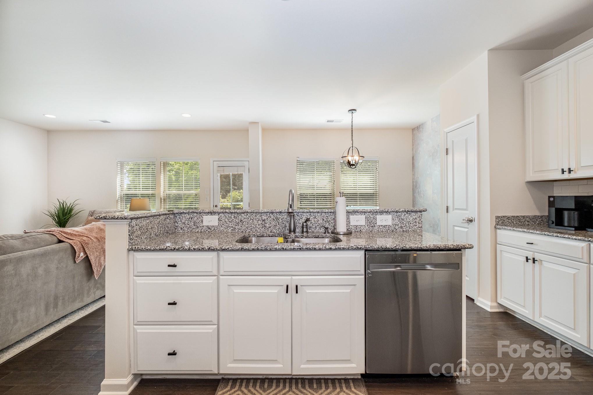 1825 Evergreen Drive