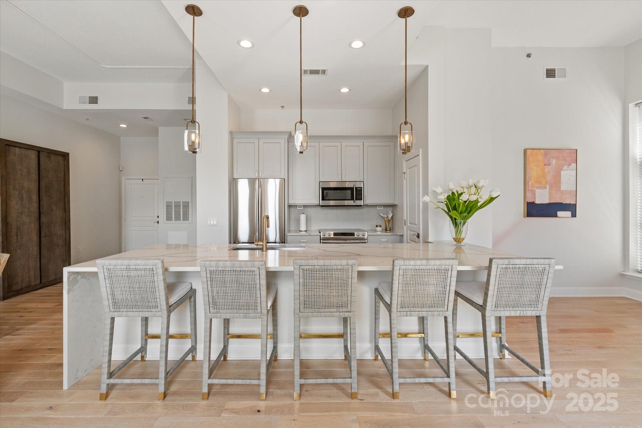 1315 East Boulevard Unit: 225