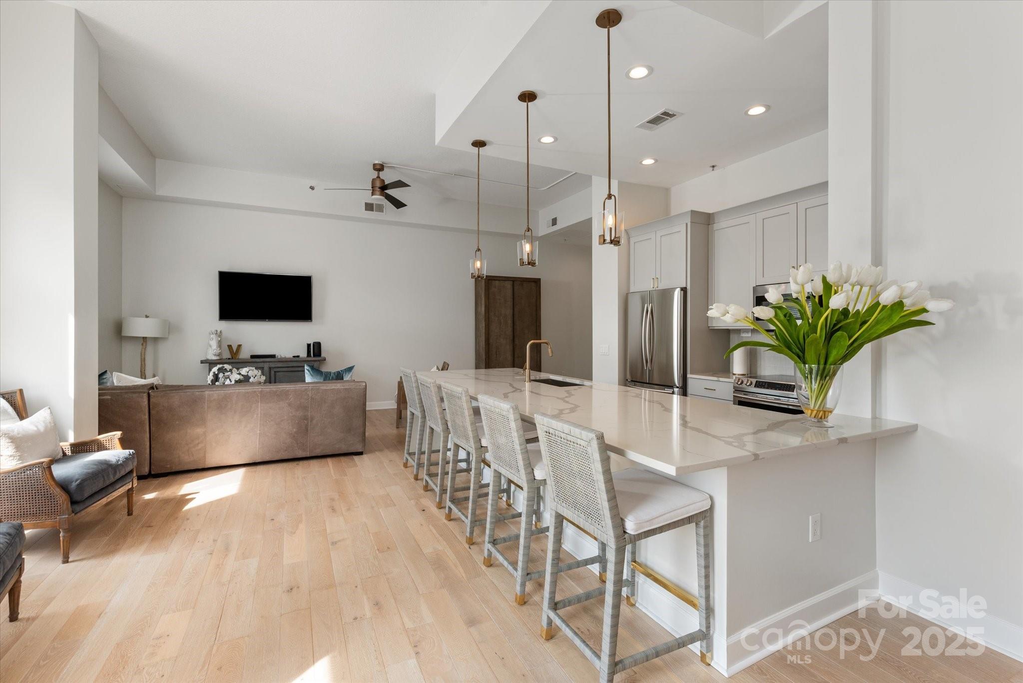 1315 East Boulevard Unit: 225