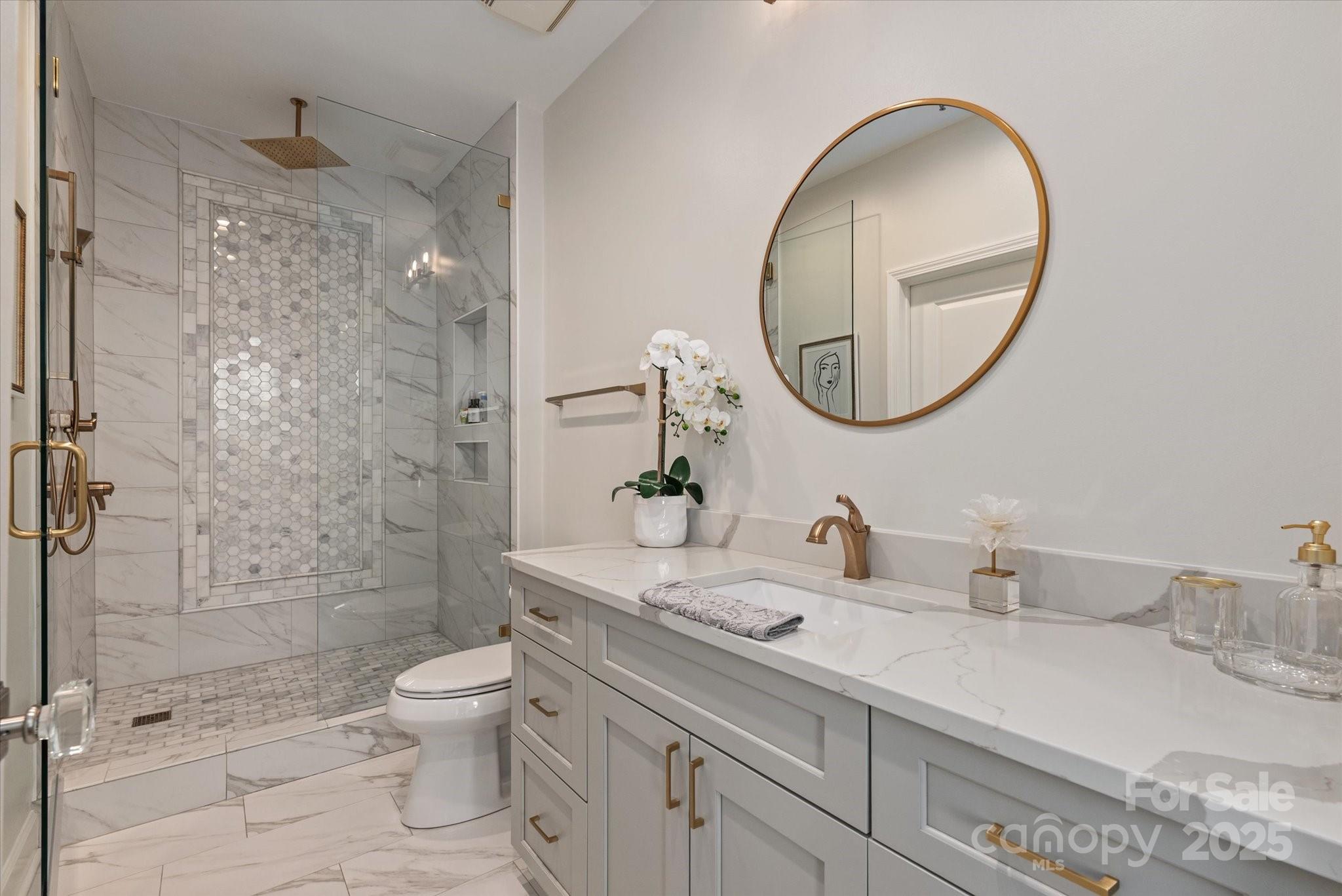 1315 East Boulevard Unit: 225