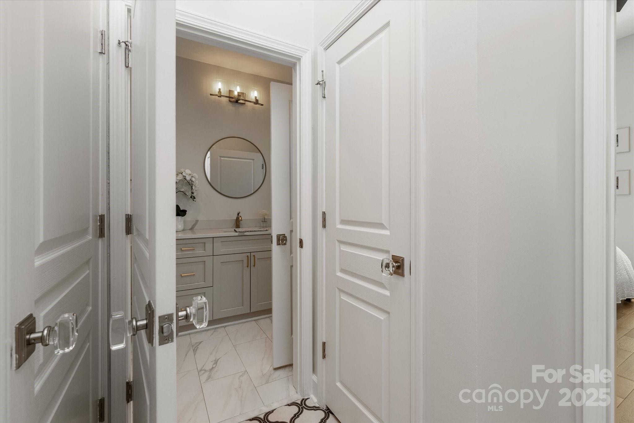 1315 East Boulevard Unit: 225