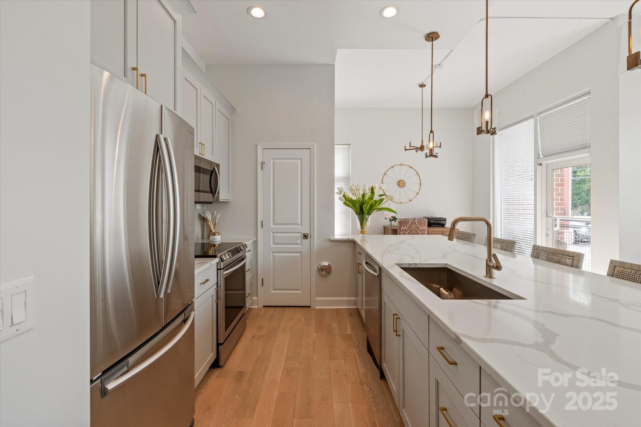1315 East Boulevard Unit: 225