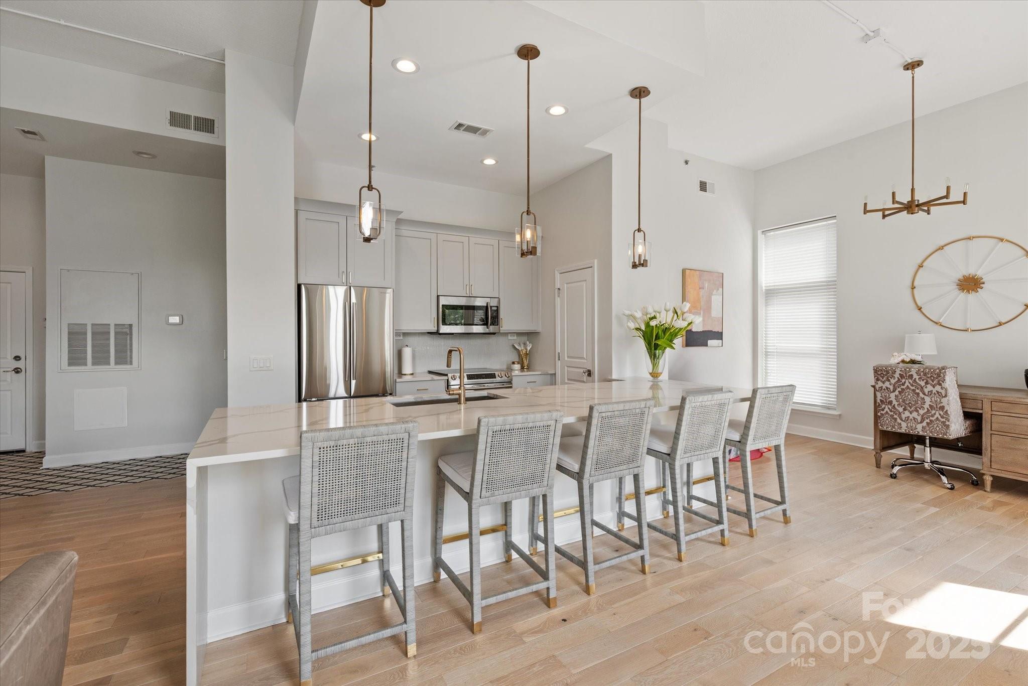 1315 East Boulevard Unit: 225
