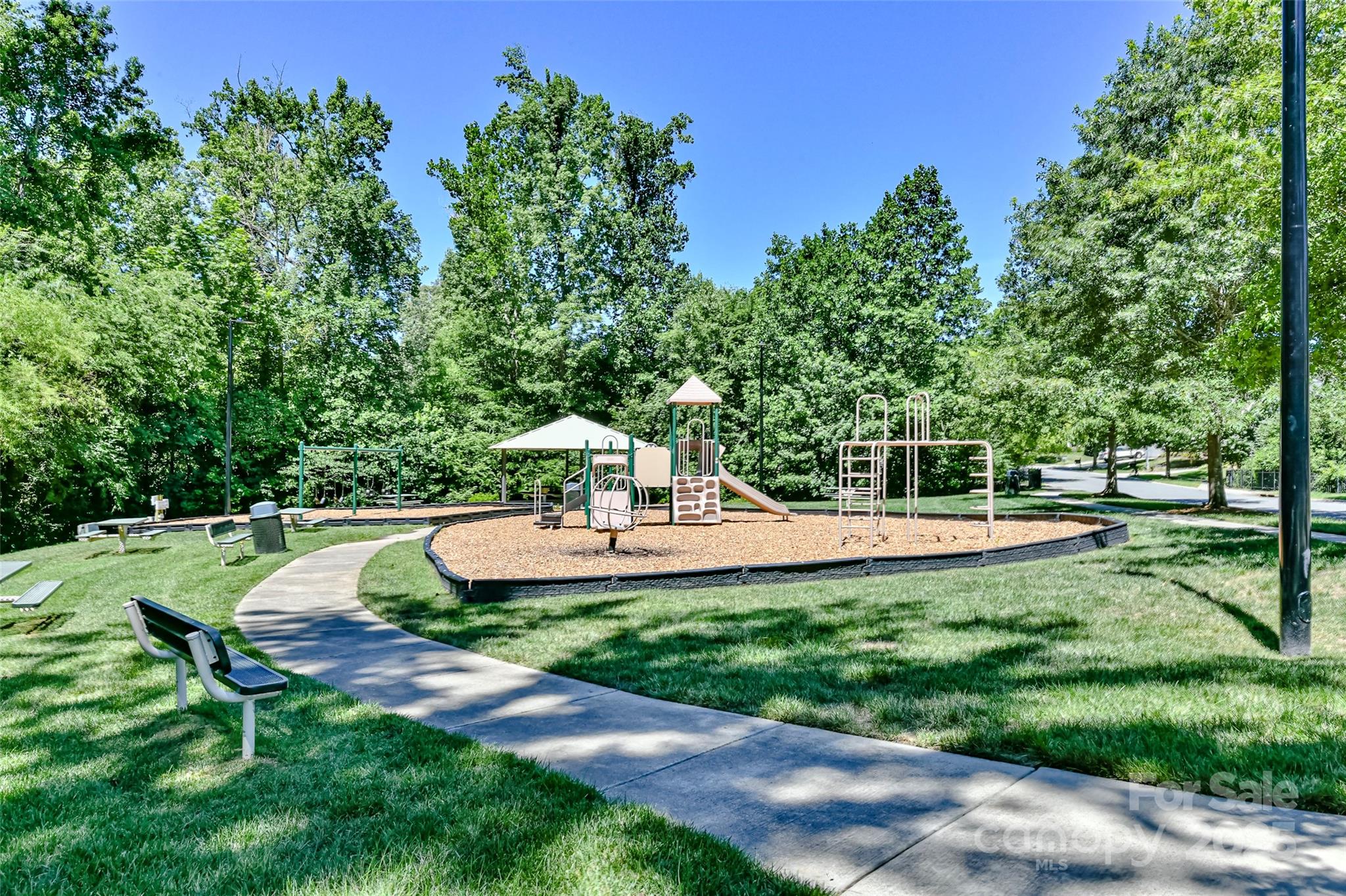1040 Stonedown Lane