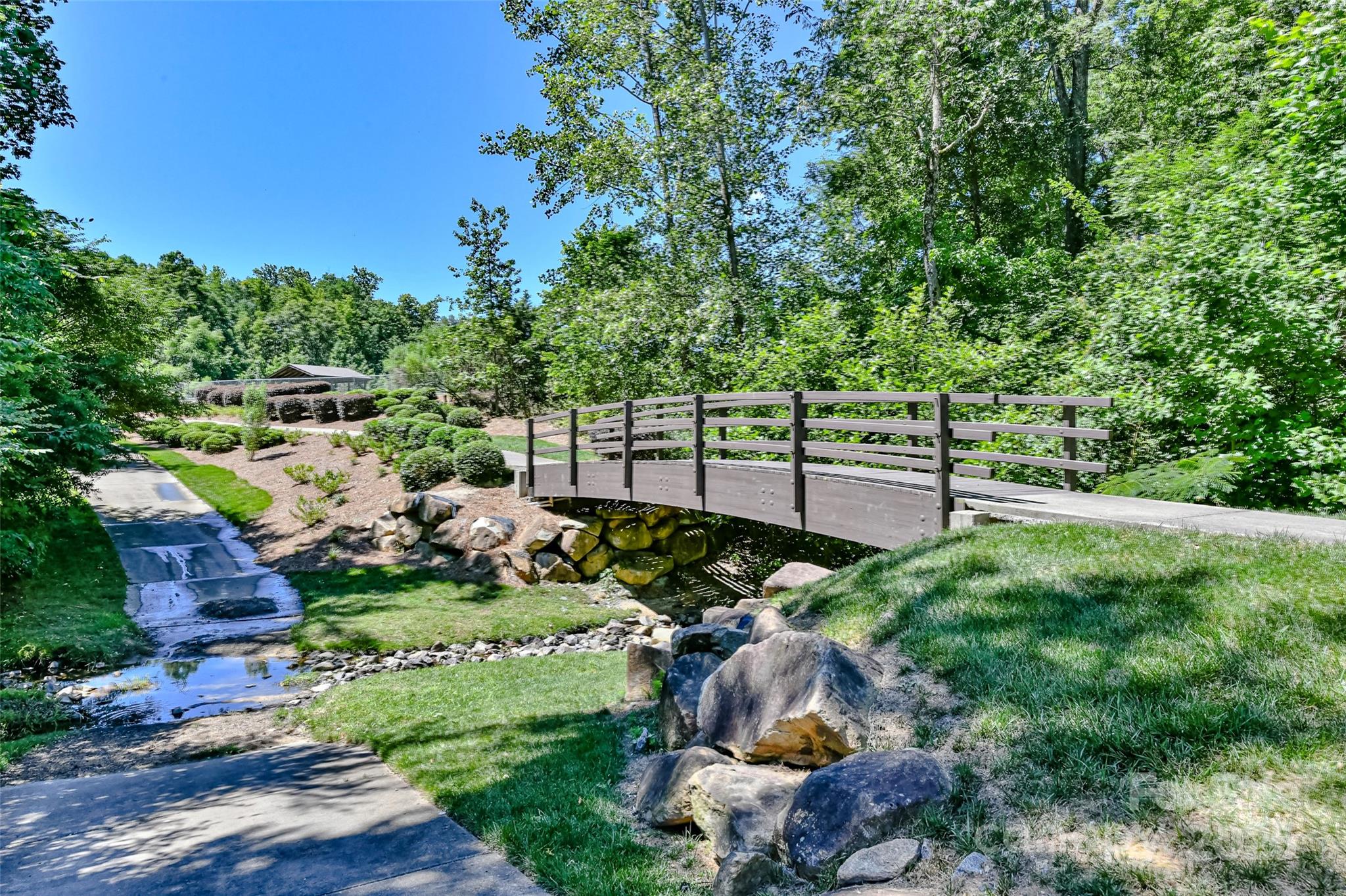 1040 Stonedown Lane
