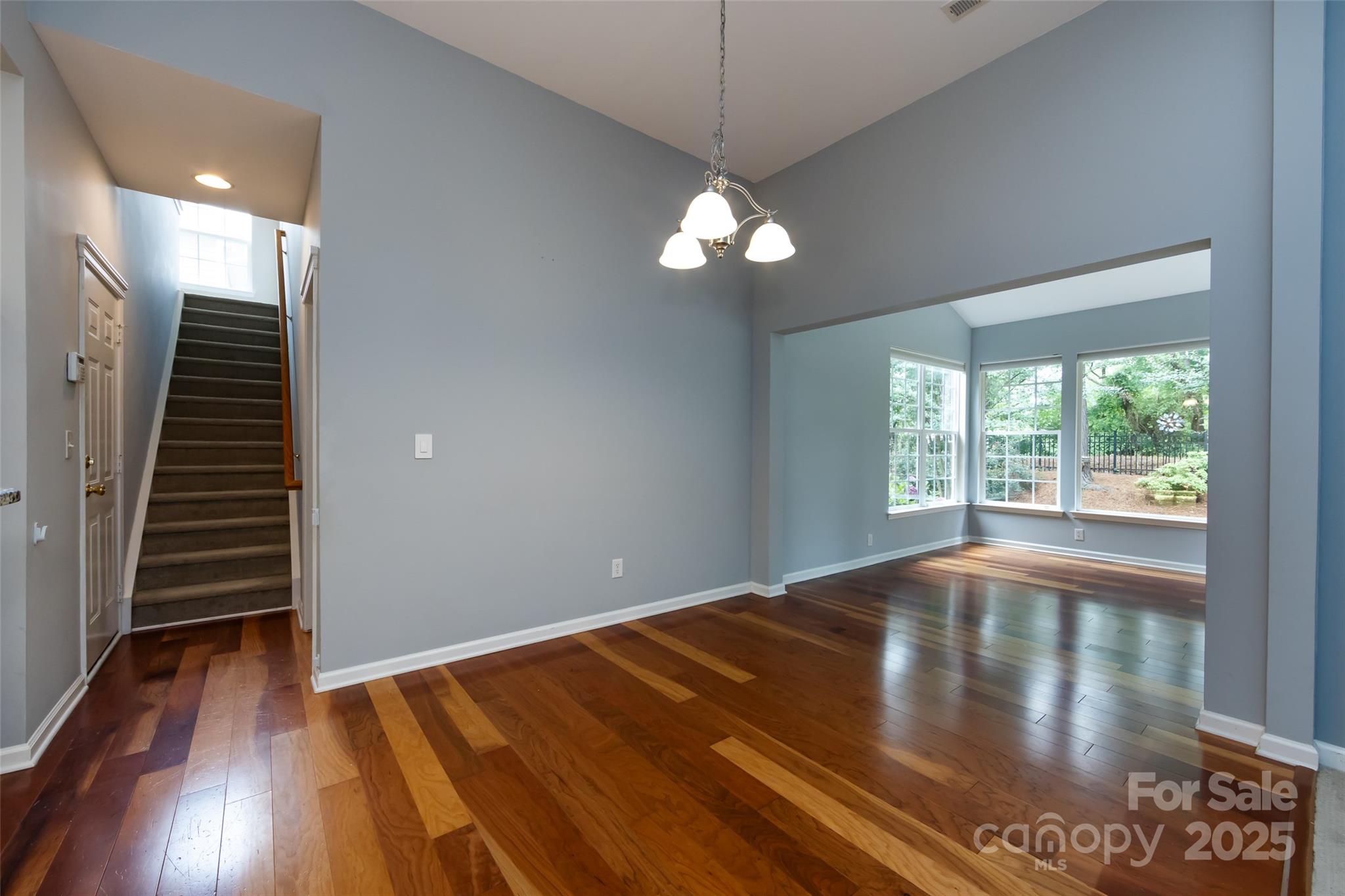 1040 Stonedown Lane