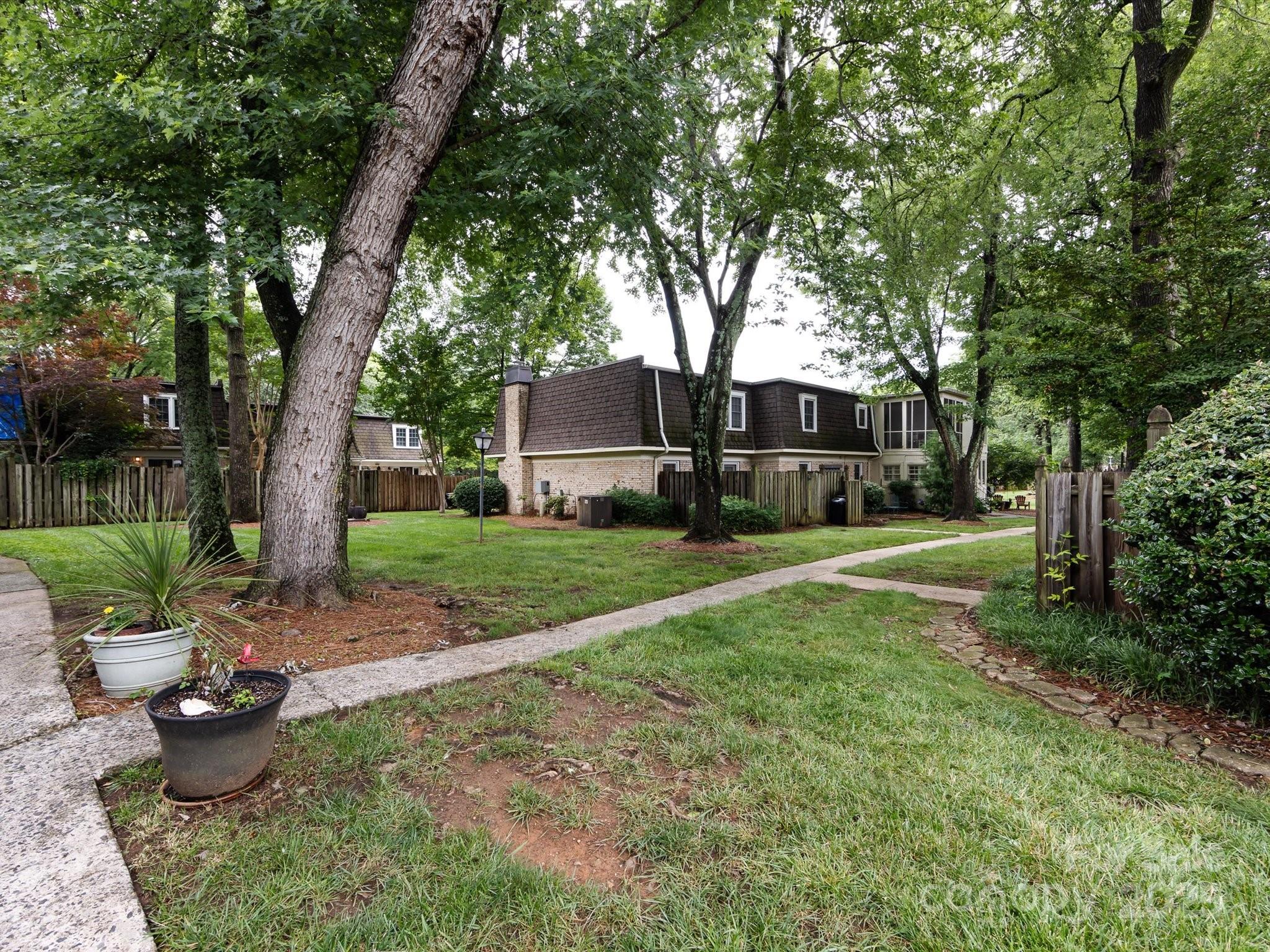 1708 Roxborough Road Unit: C