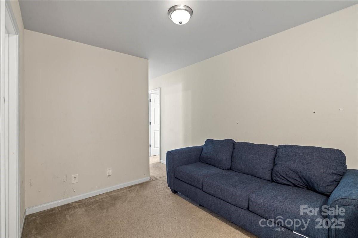 7136 Bullock Drive Unit: 118