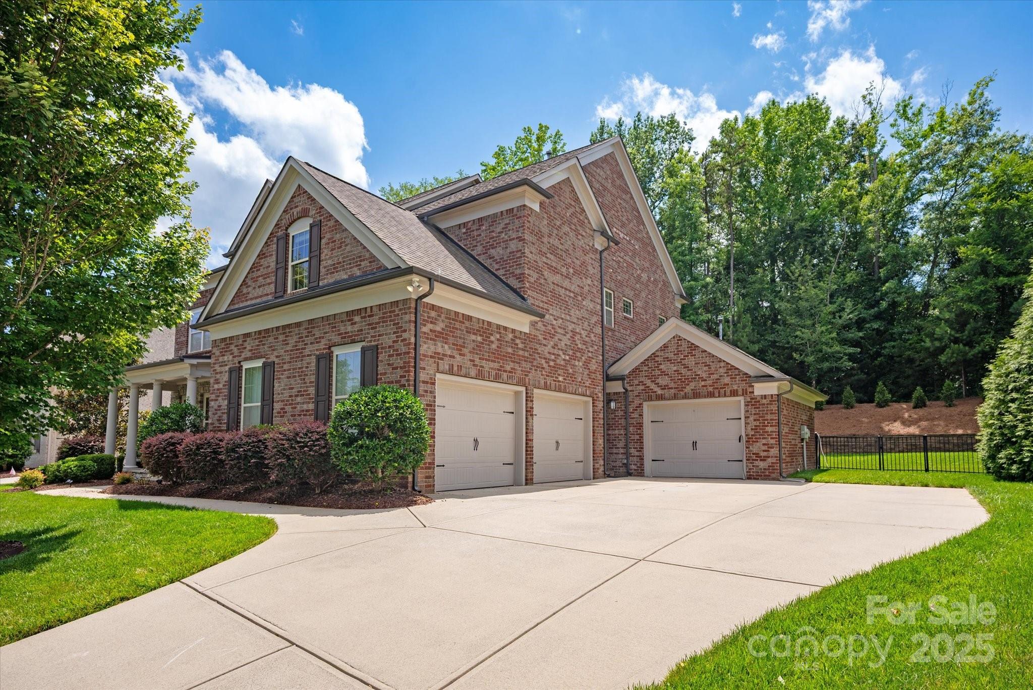 16016 Reynolds Drive