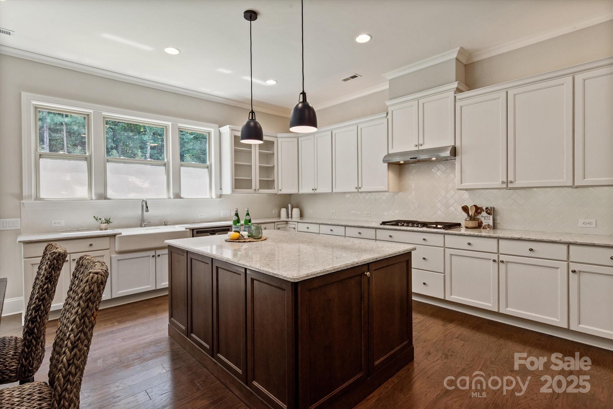 16016 Reynolds Drive
