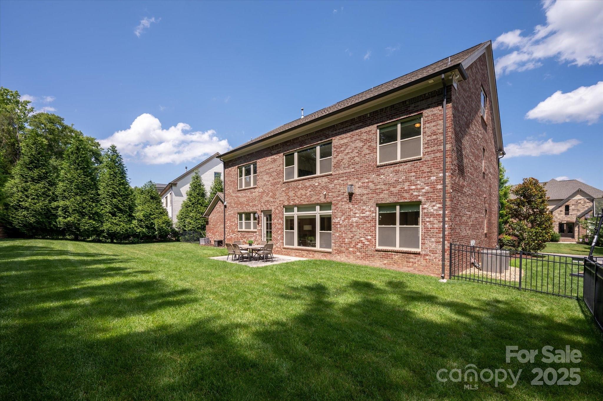 16016 Reynolds Drive