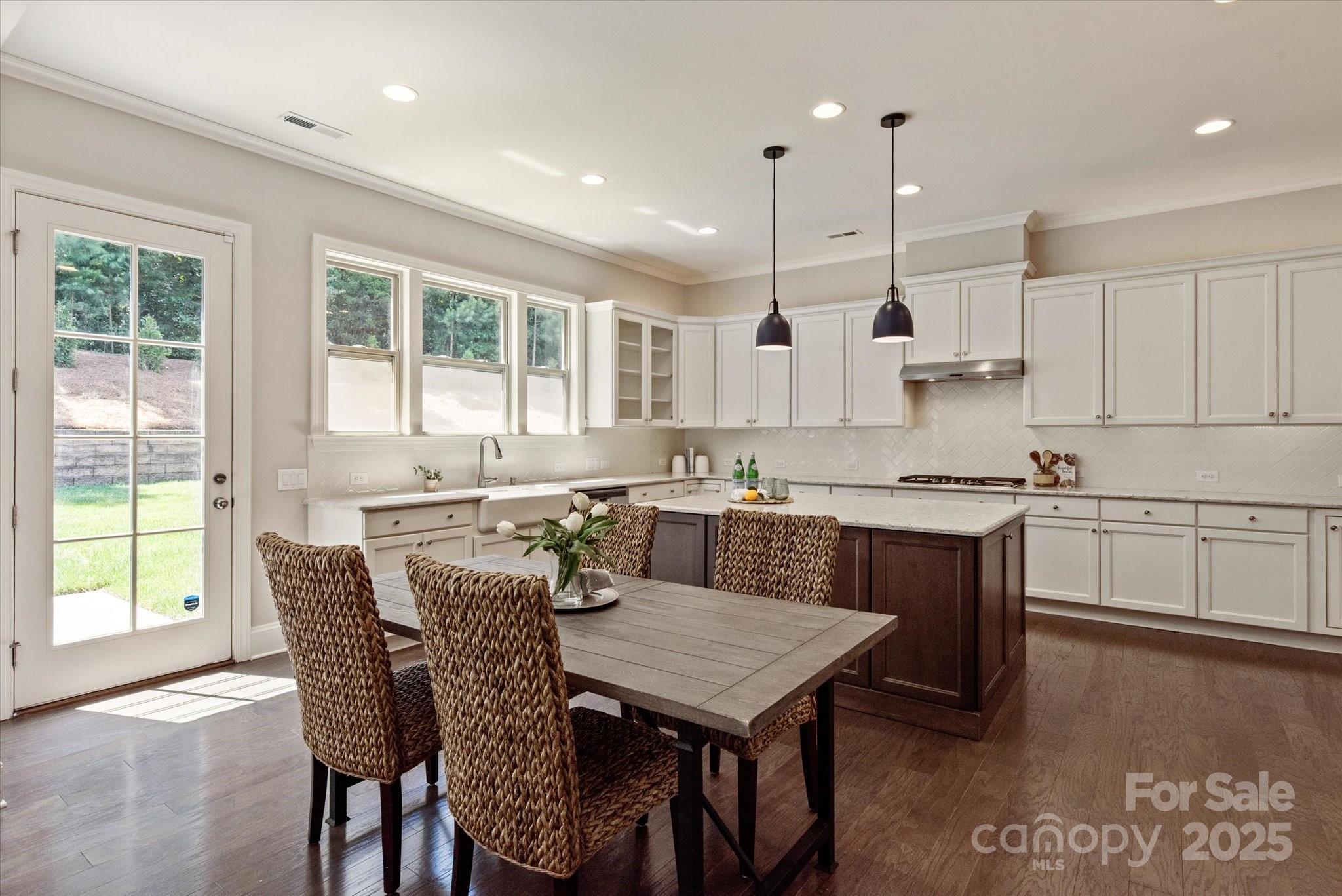 16016 Reynolds Drive