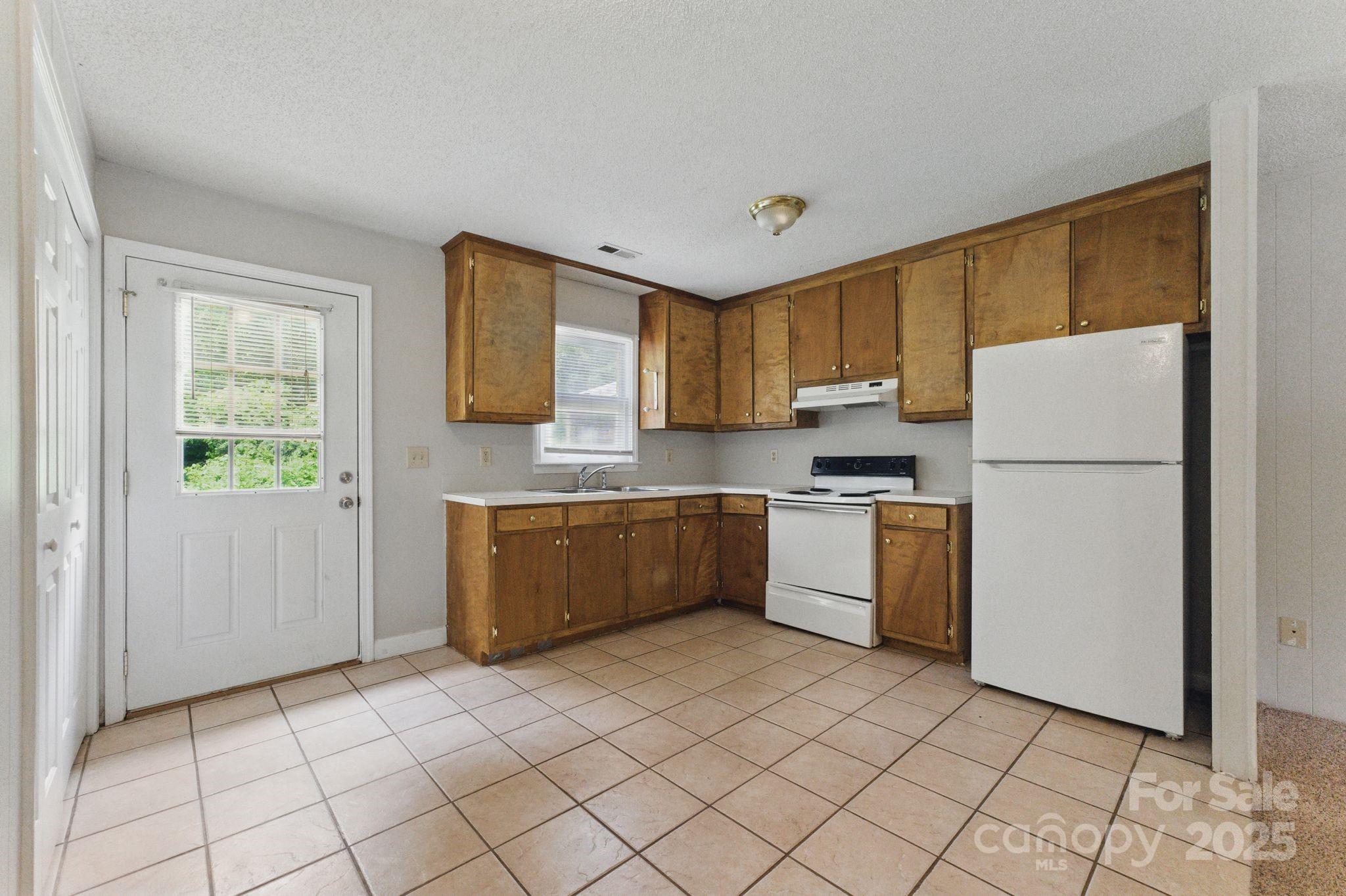 4681-4709 Grassy Creek Road