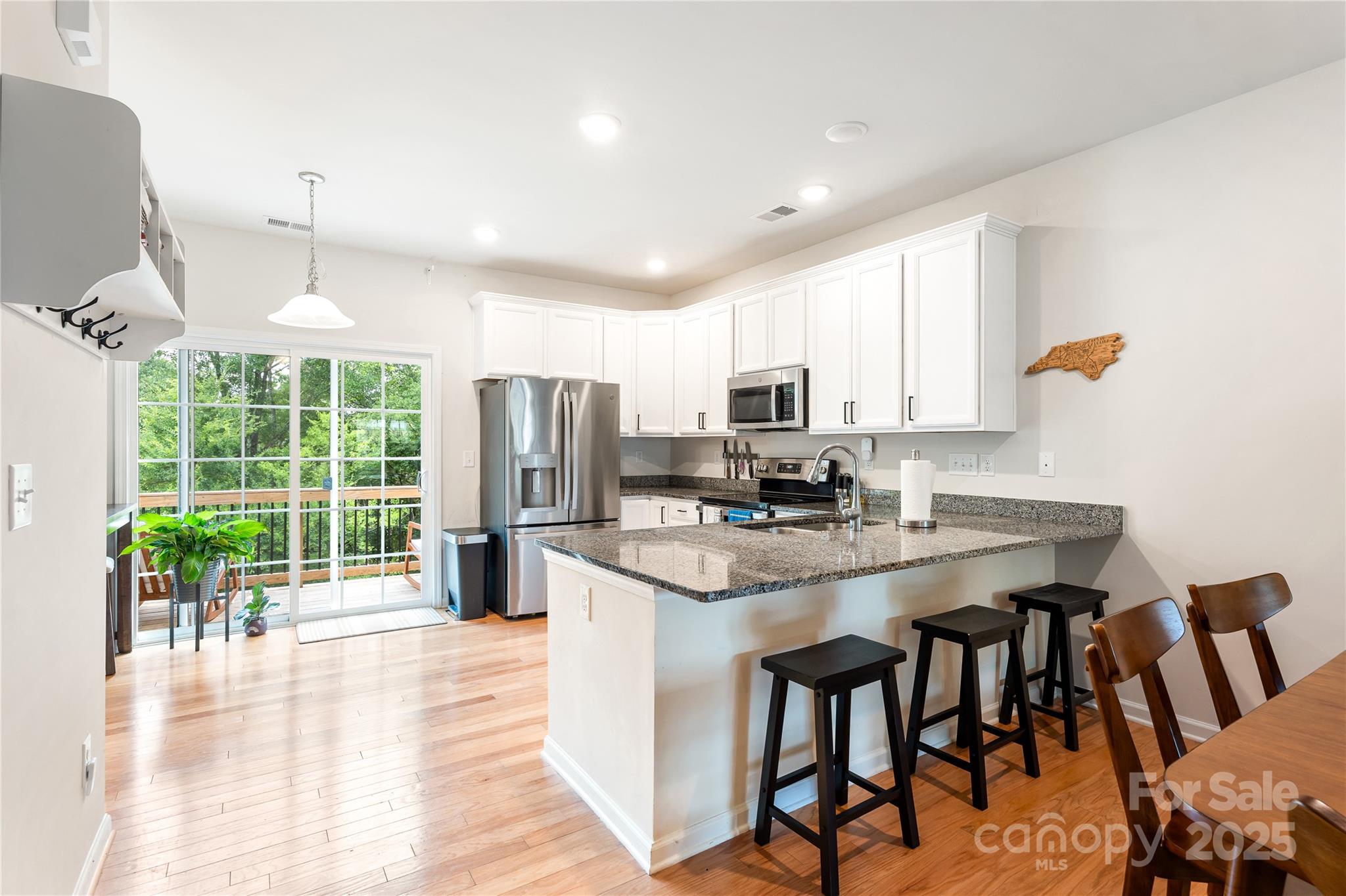 6507 Revolutionary Trail