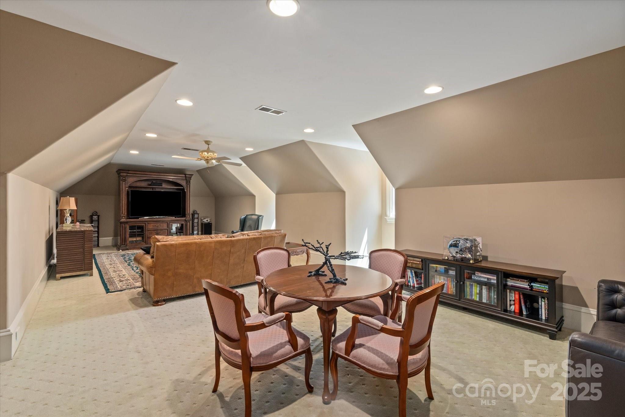 9110 Woodhall Lake Drive