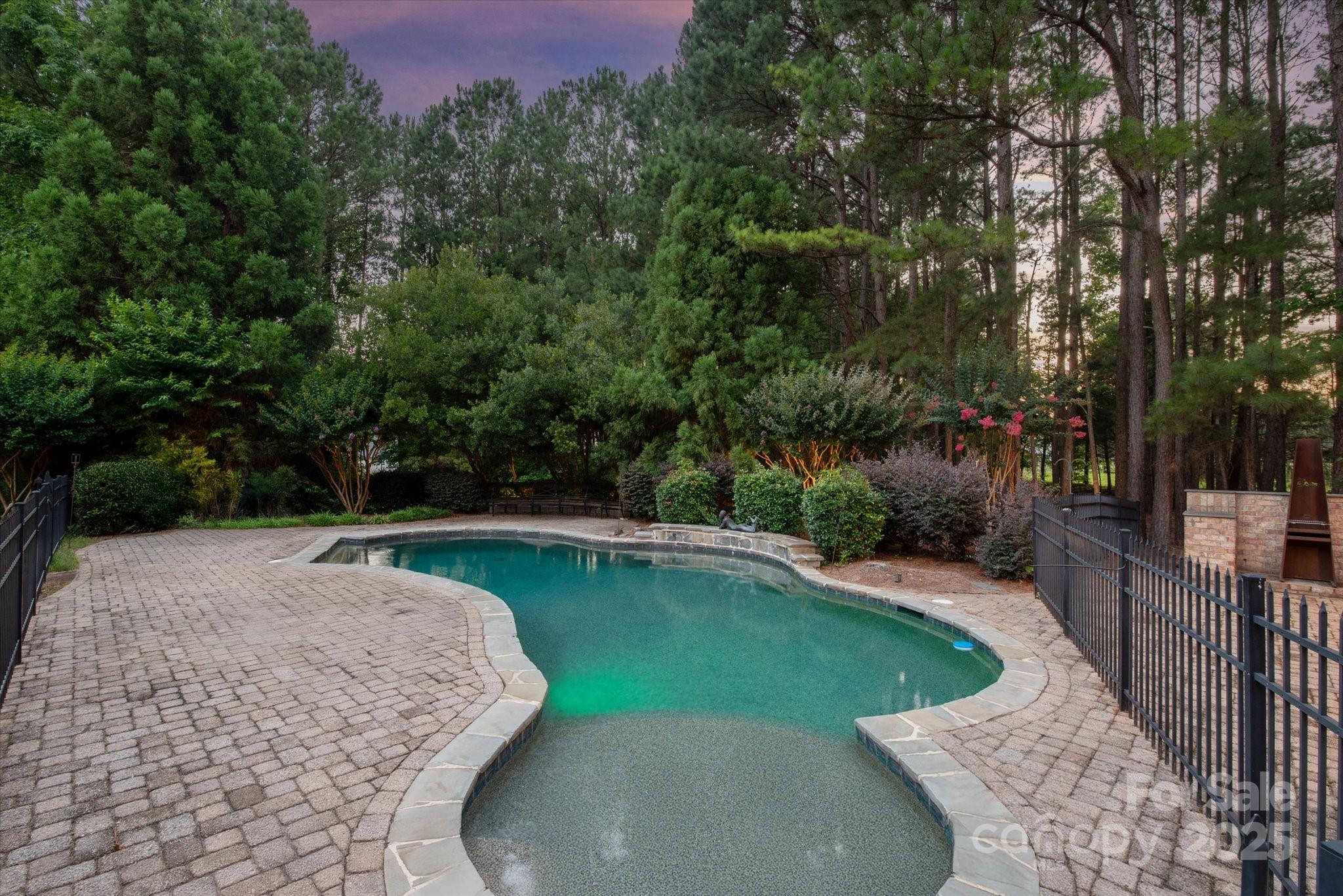 9110 Woodhall Lake Drive