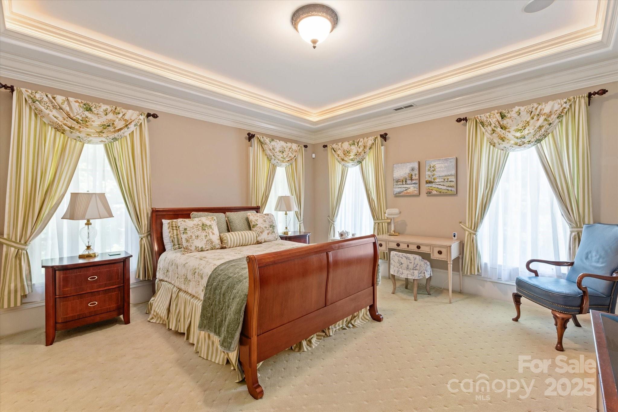 9110 Woodhall Lake Drive