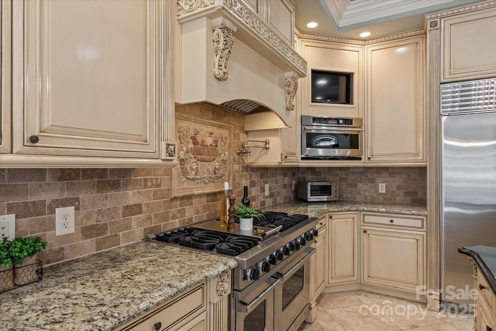 9110 Woodhall Lake Drive