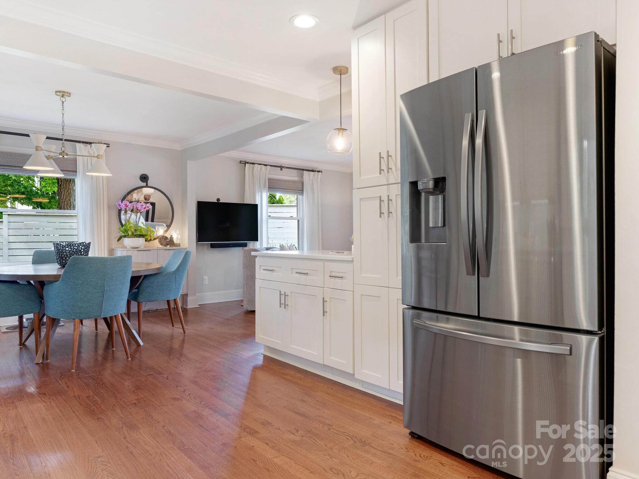 4618 Emory Lane