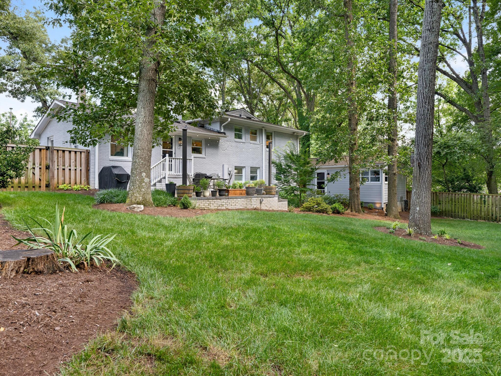 4618 Emory Lane