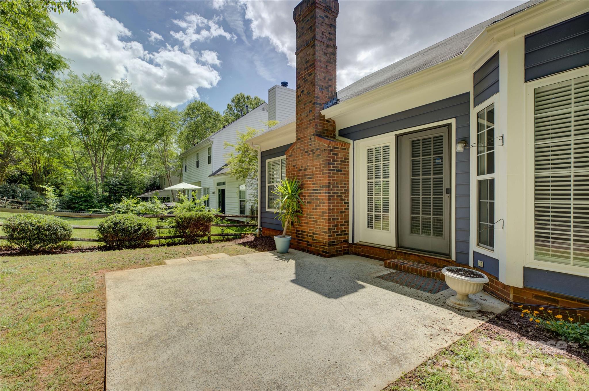 7017 Scuppernong Court