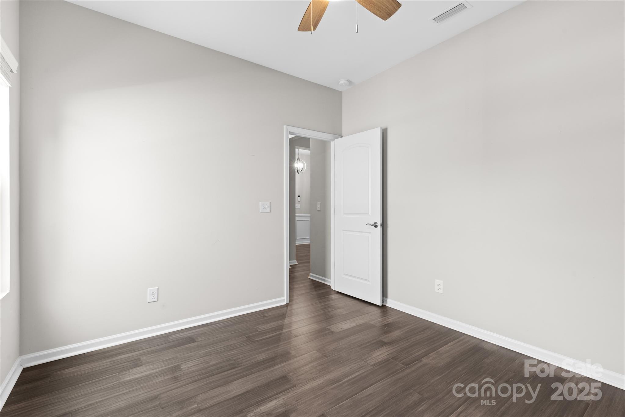 18568 Mainsail Court