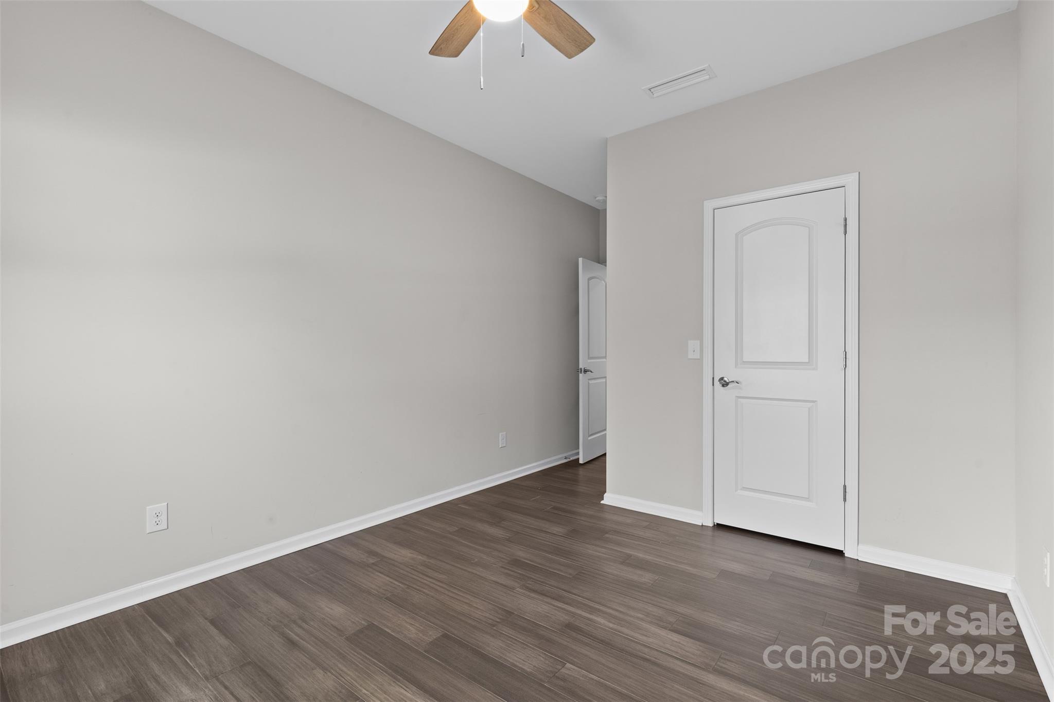 18568 Mainsail Court