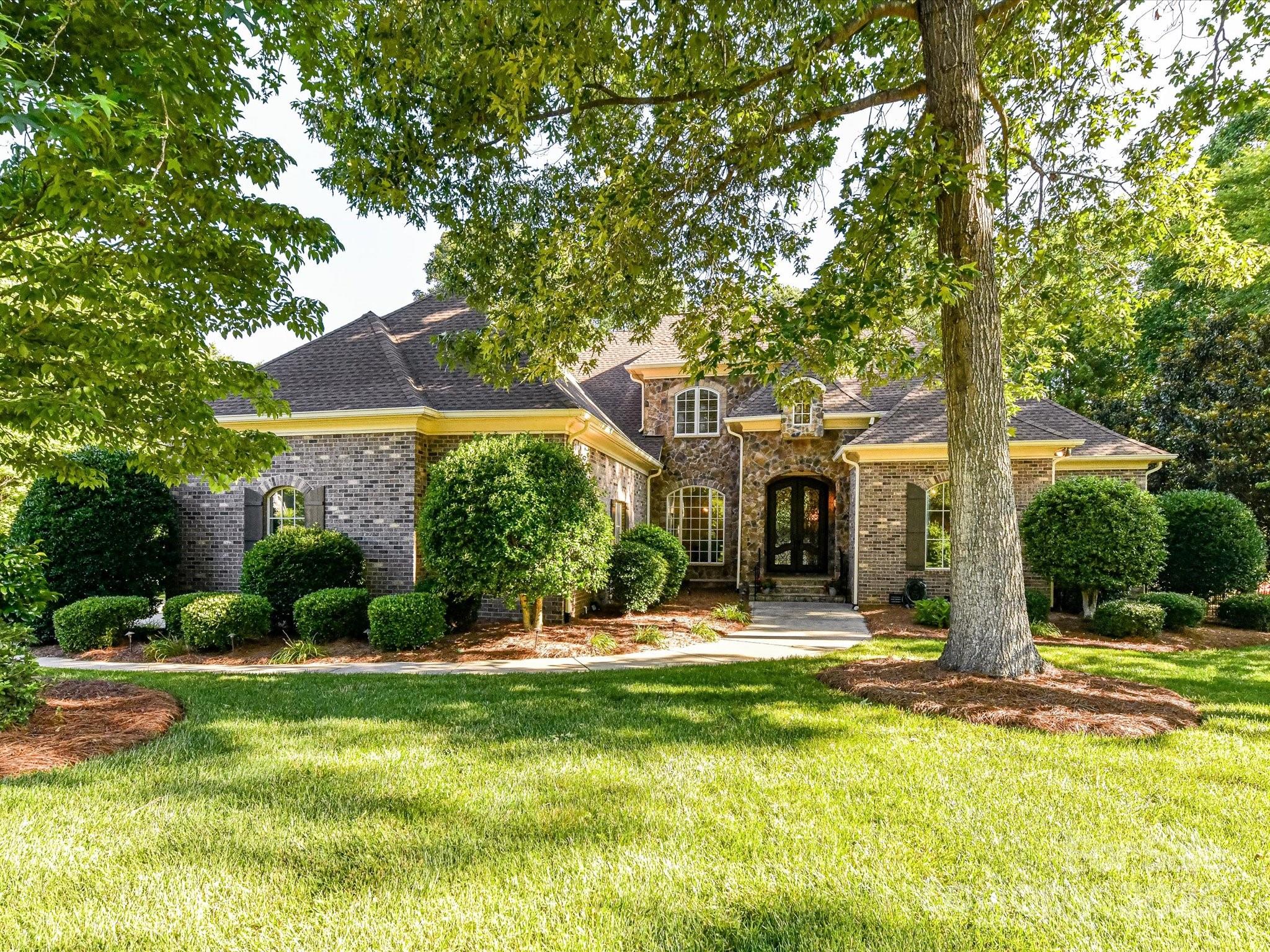 9000 Whirlaway Lane