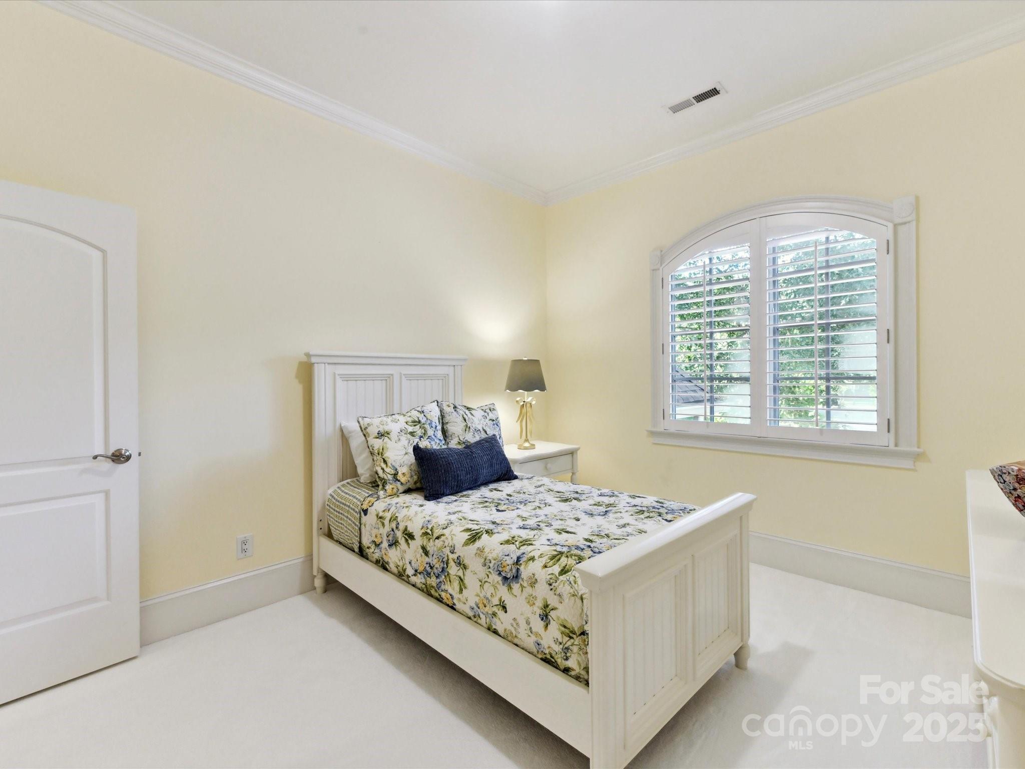 9000 Whirlaway Lane