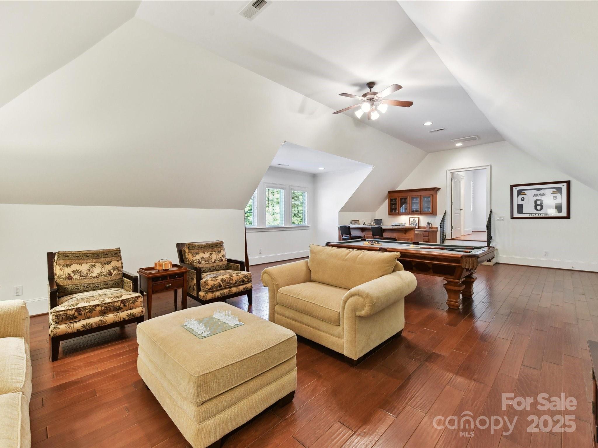 9000 Whirlaway Lane