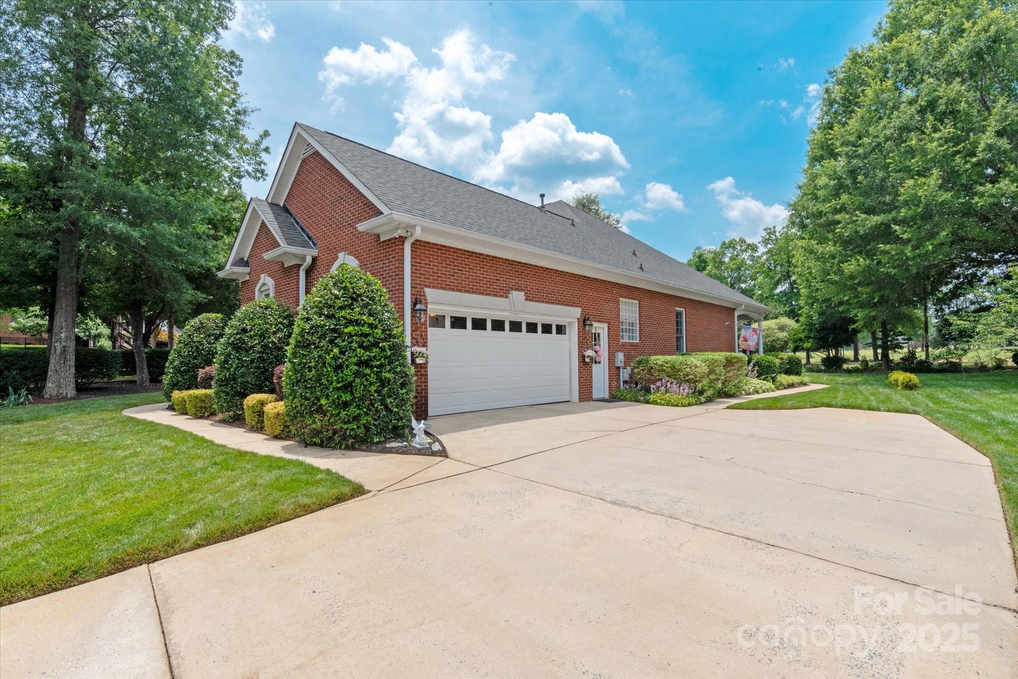 3003 Wedge Court