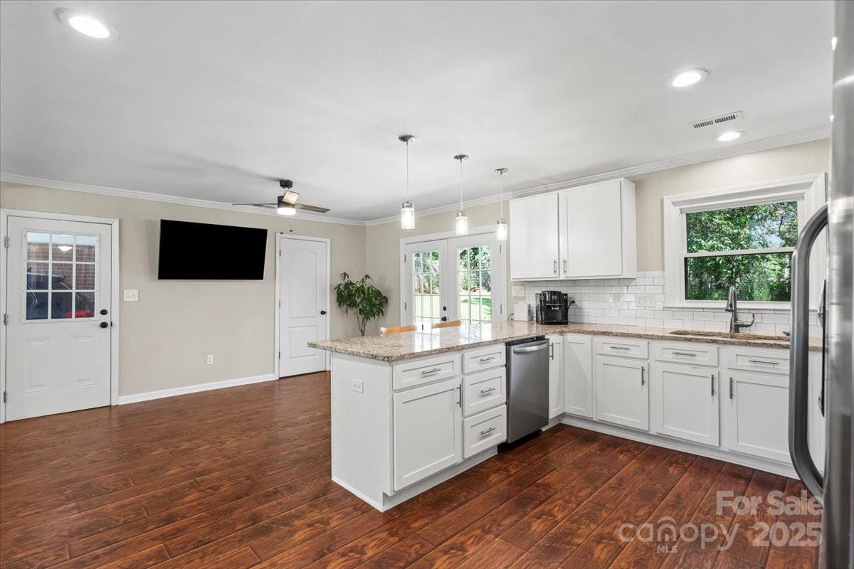 4322 Greenhaven Lane