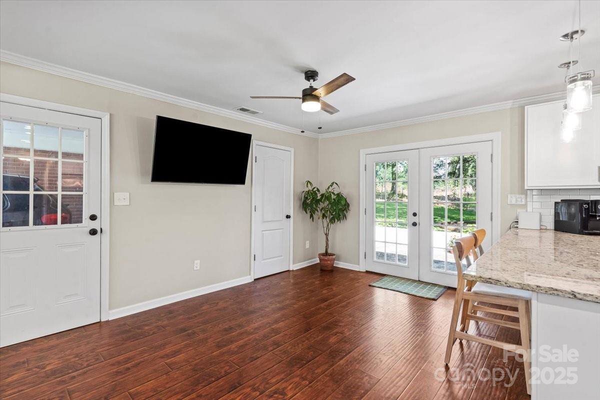 4322 Greenhaven Lane