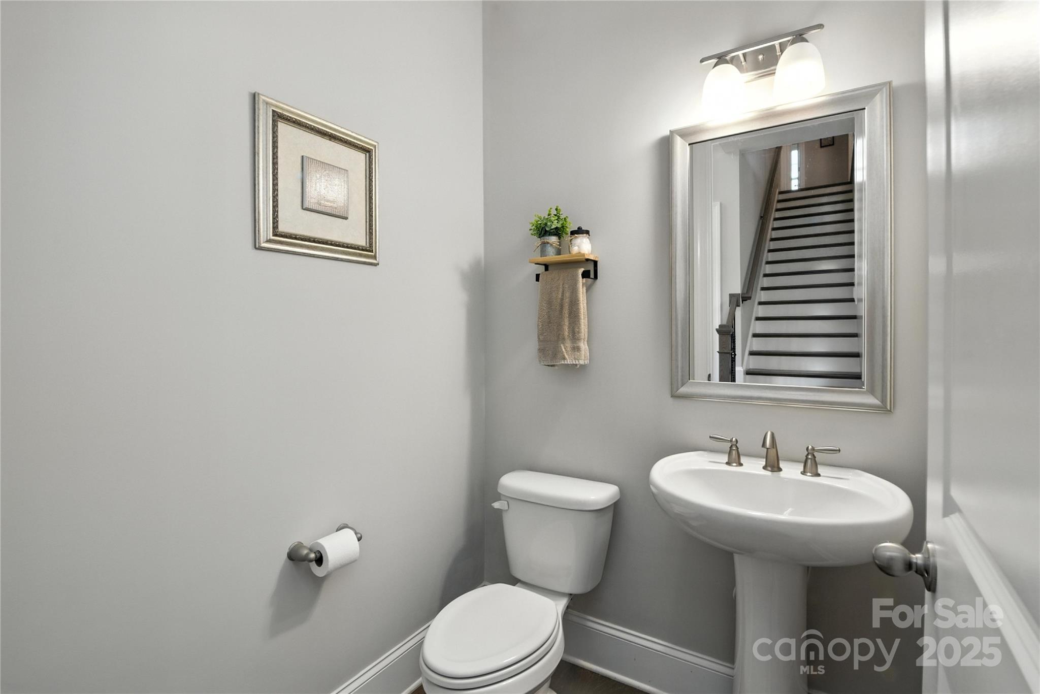 221 N Centurion Lane