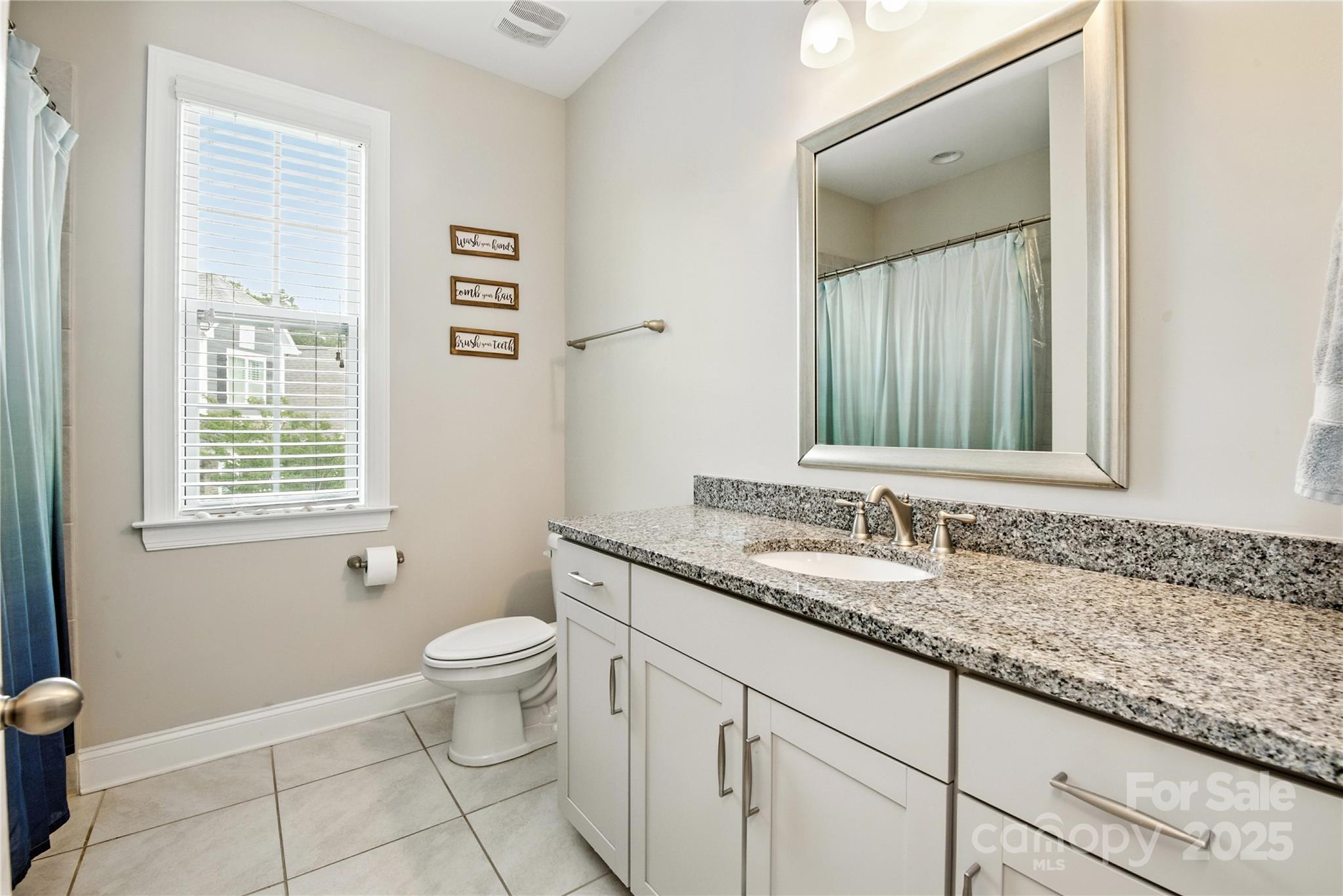 221 N Centurion Lane