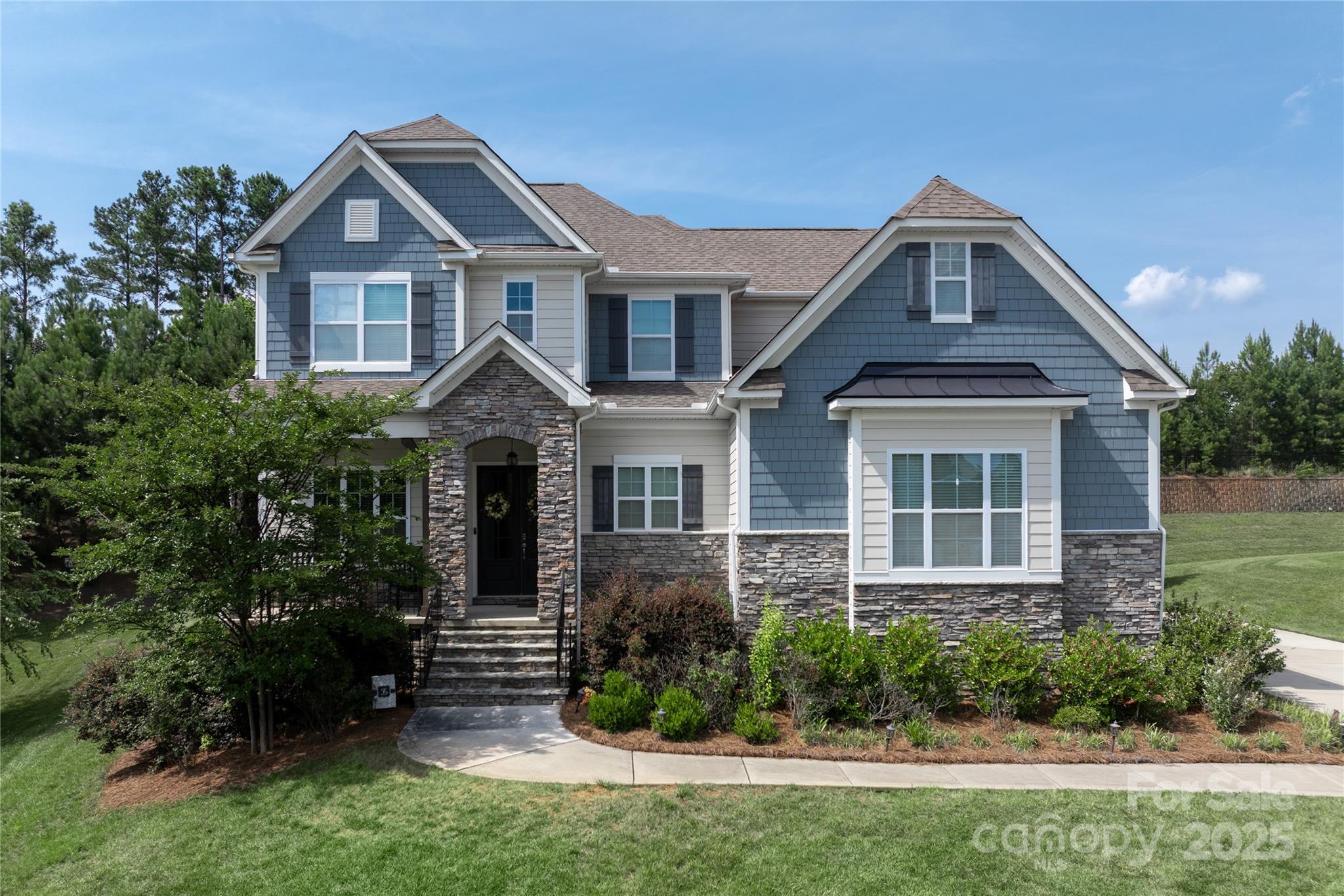 221 N Centurion Lane