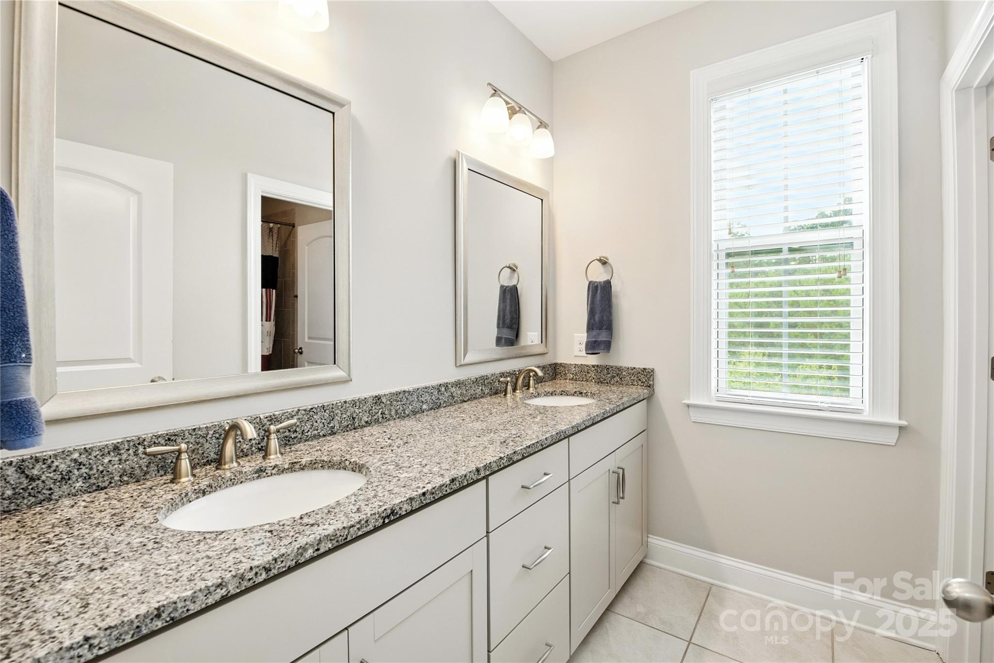 221 N Centurion Lane