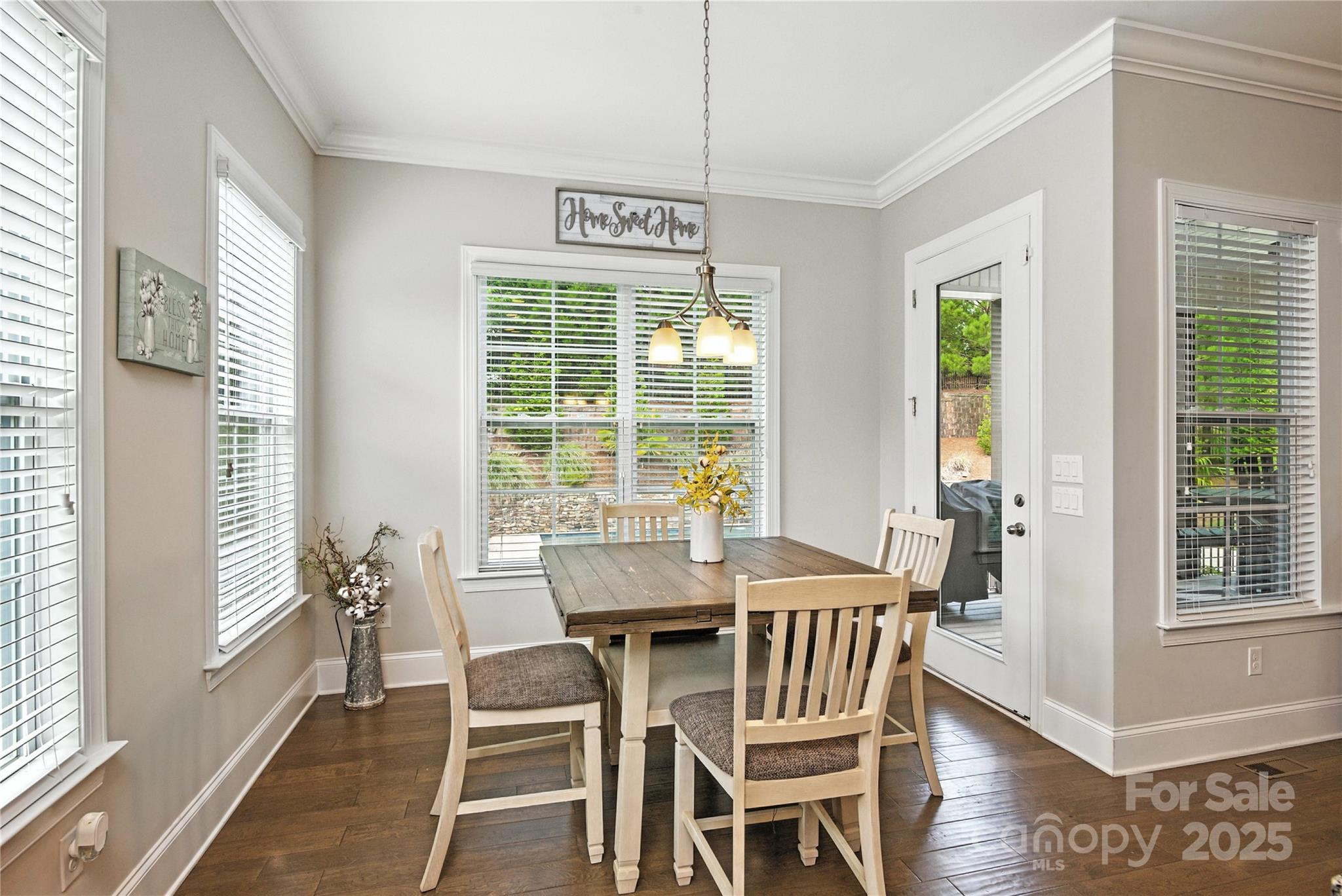 221 N Centurion Lane