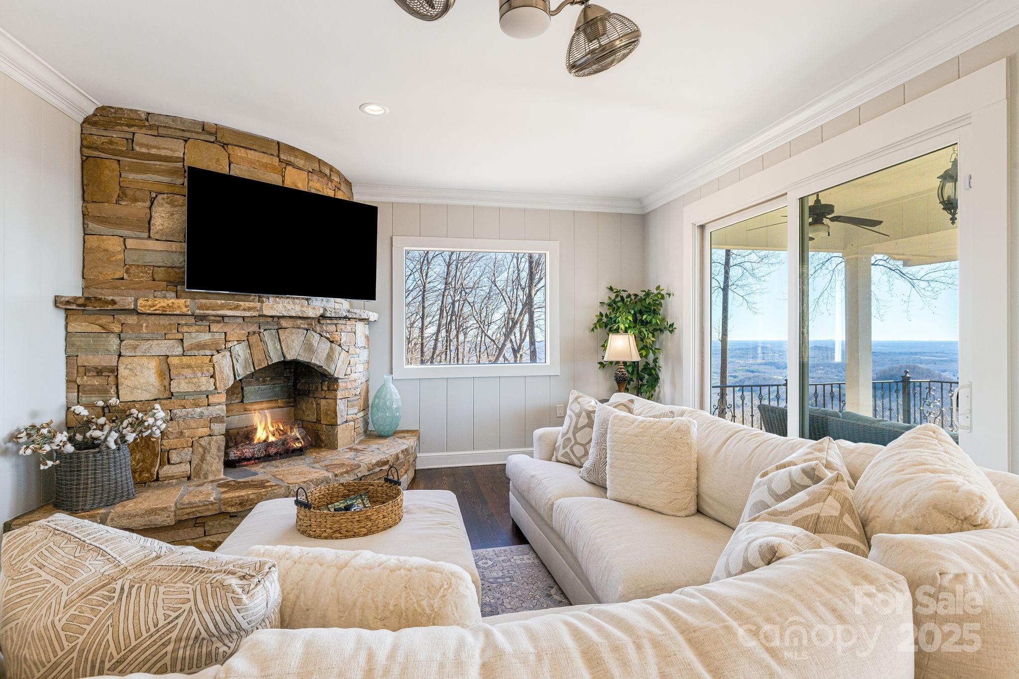 11 By The Wayside Drive