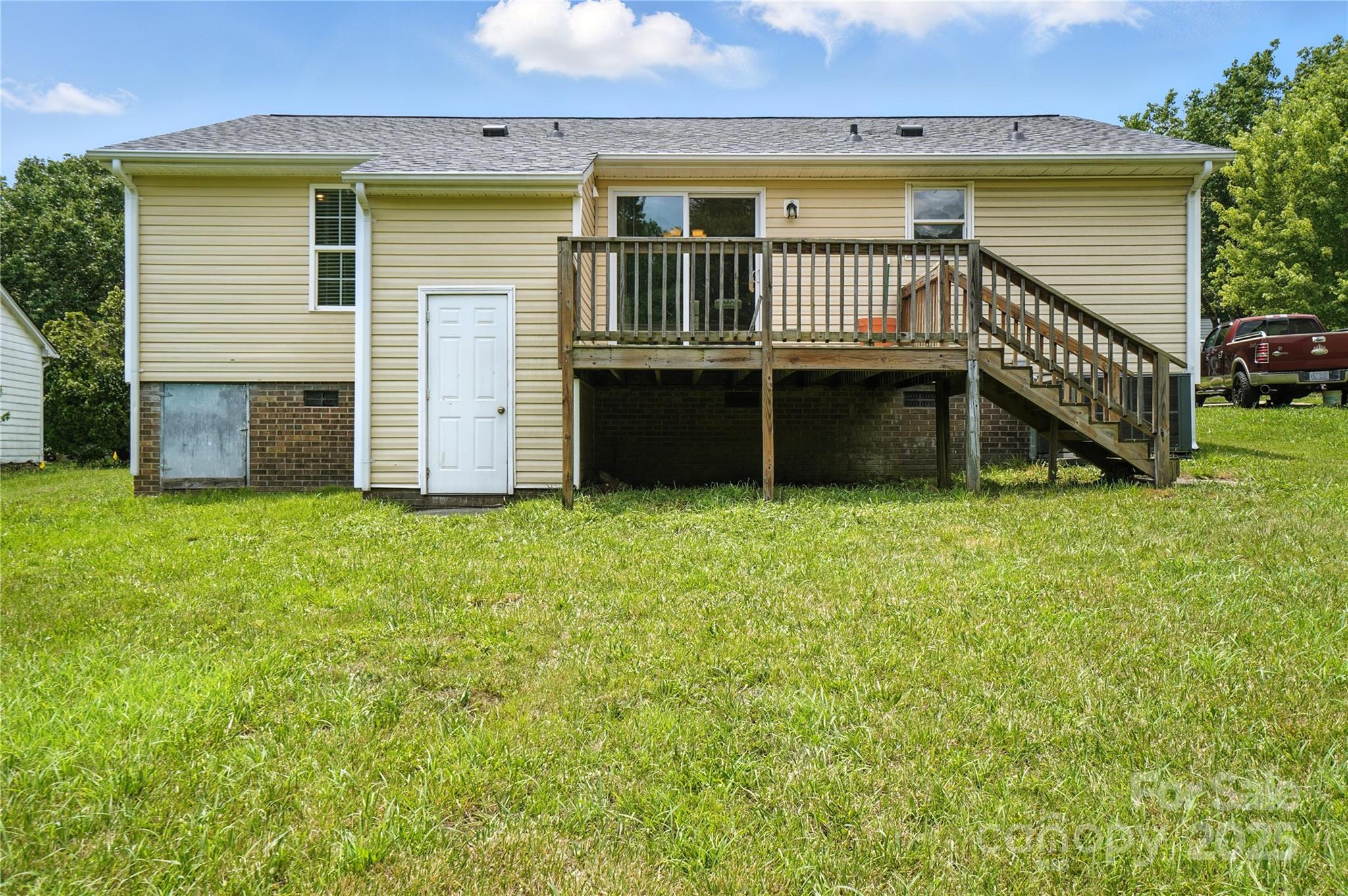 8106 Strawberry Point Drive