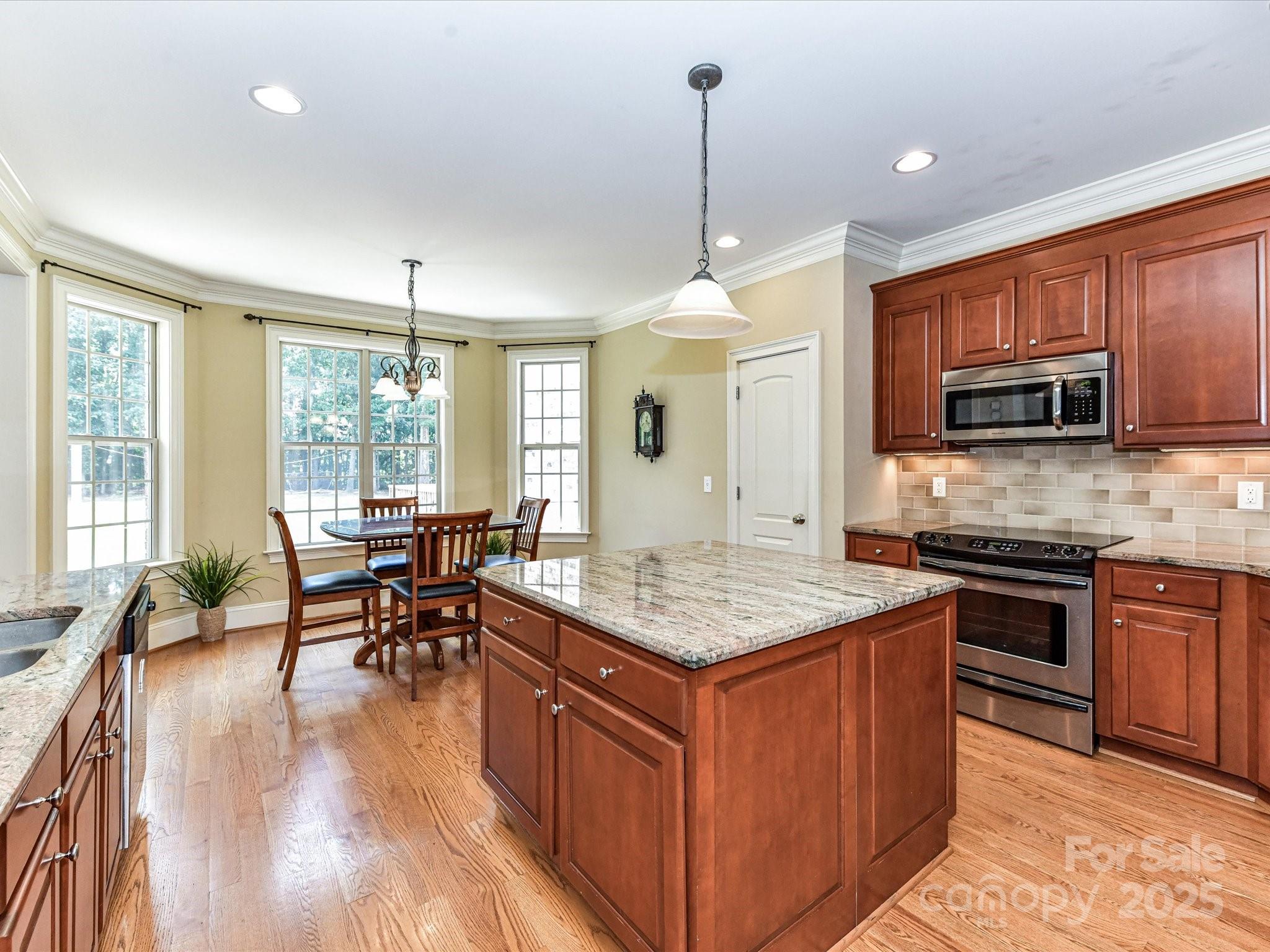 3113 Beaver Dam Drive Unit: 37