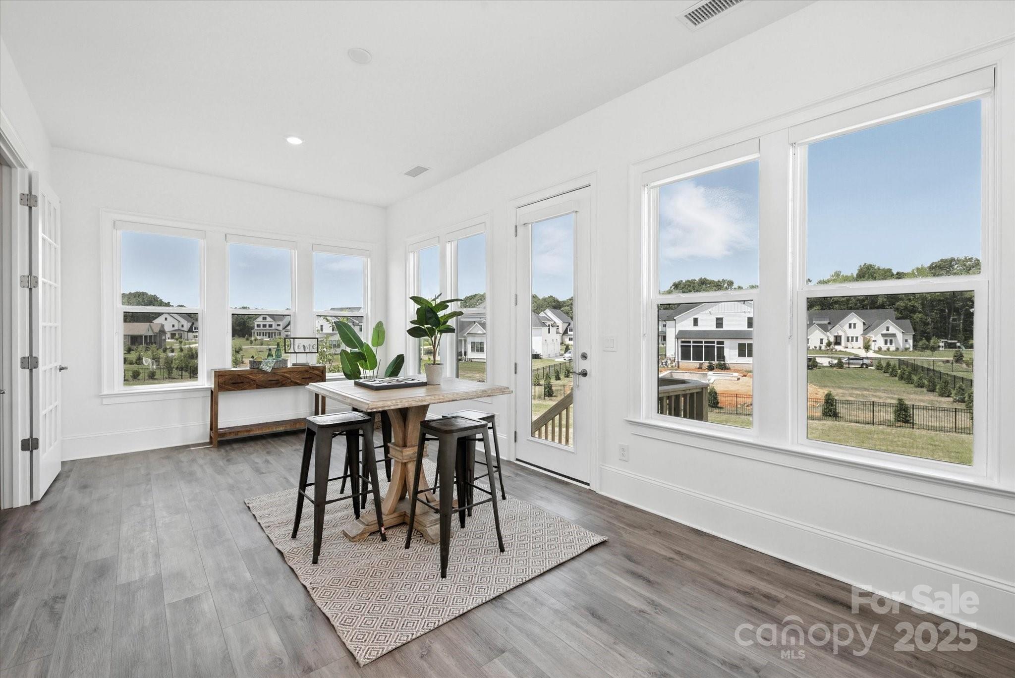 1106 Pomar Circle
