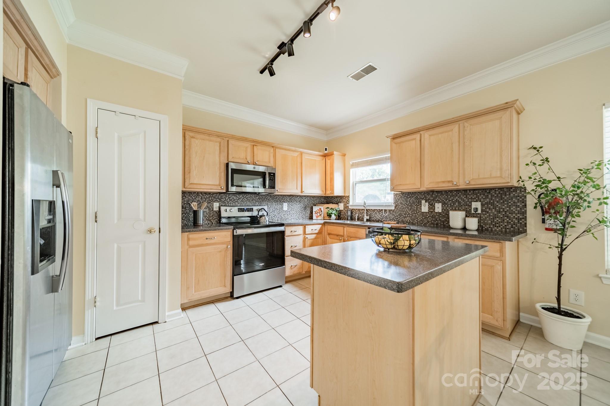 523 Galesburg Drive