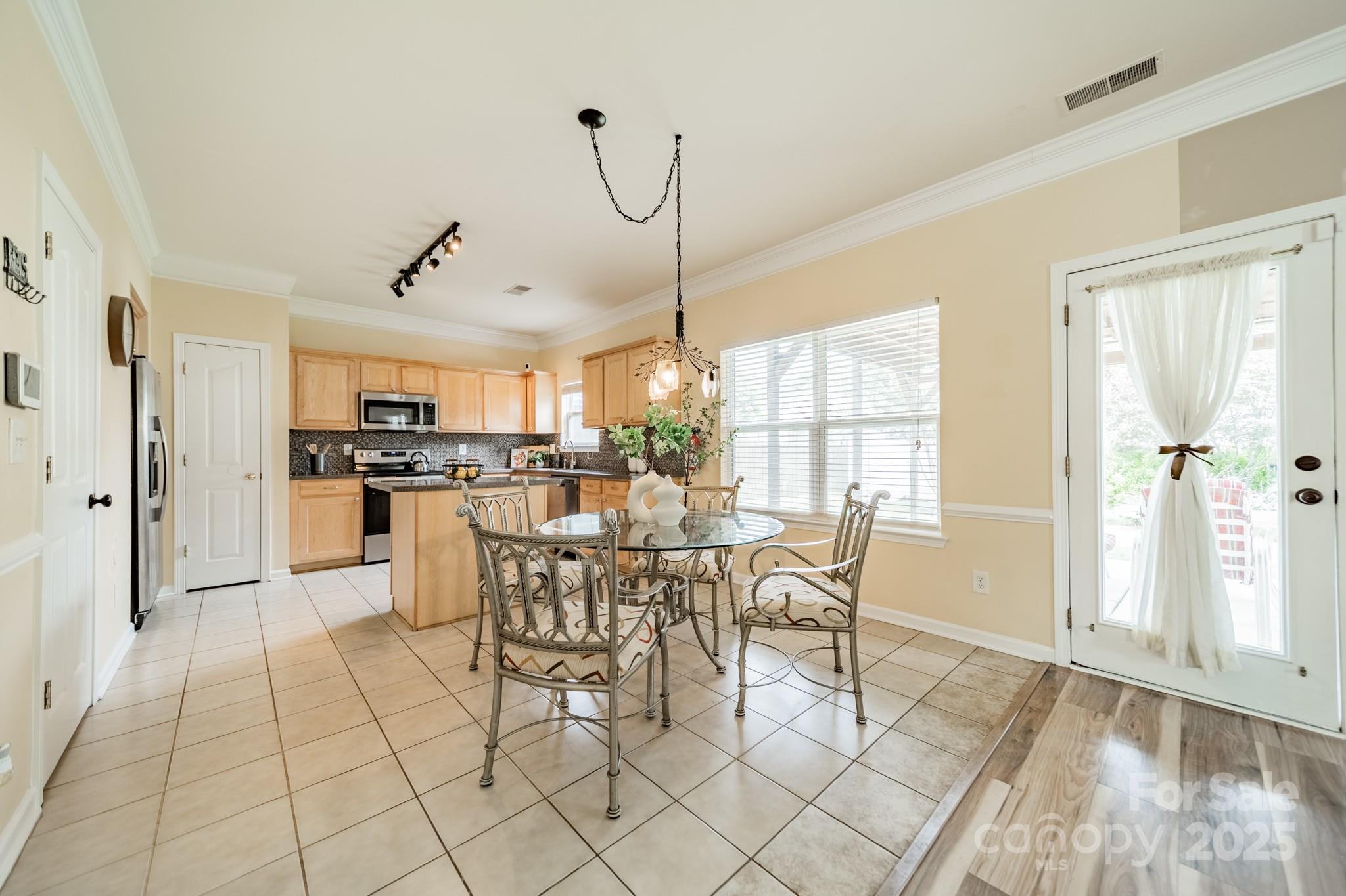 523 Galesburg Drive
