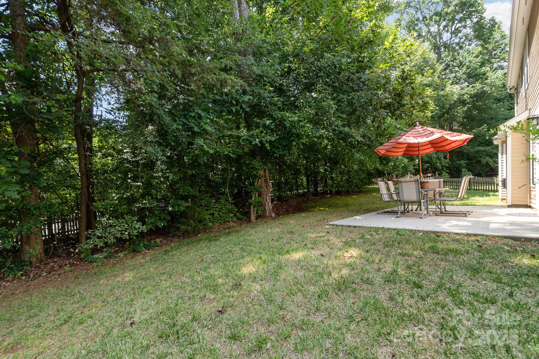 9836 Coatbridge Drive NW