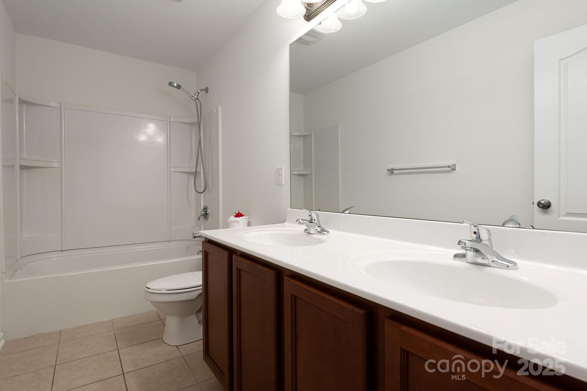 3943 Sky Drive