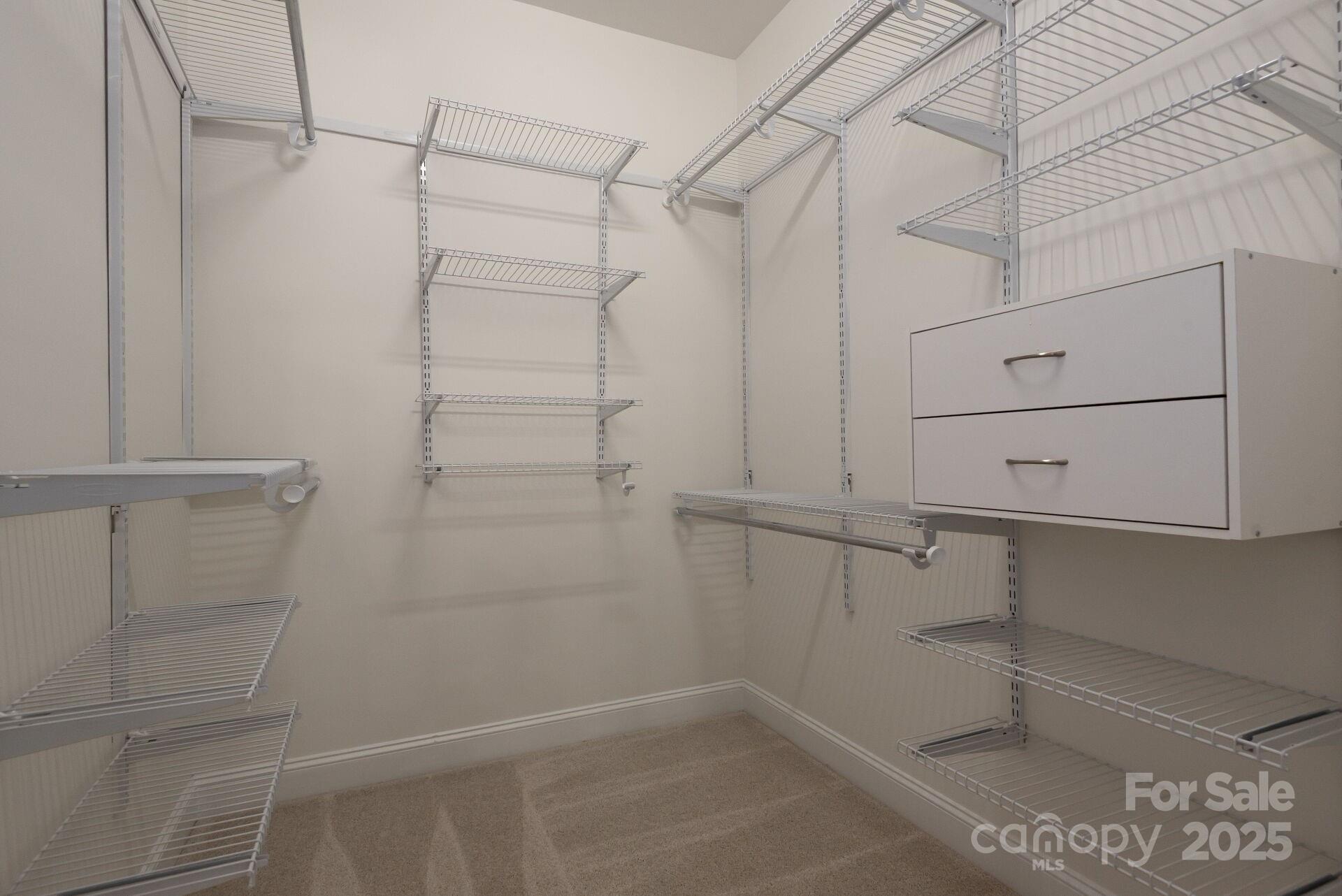 3943 Sky Drive