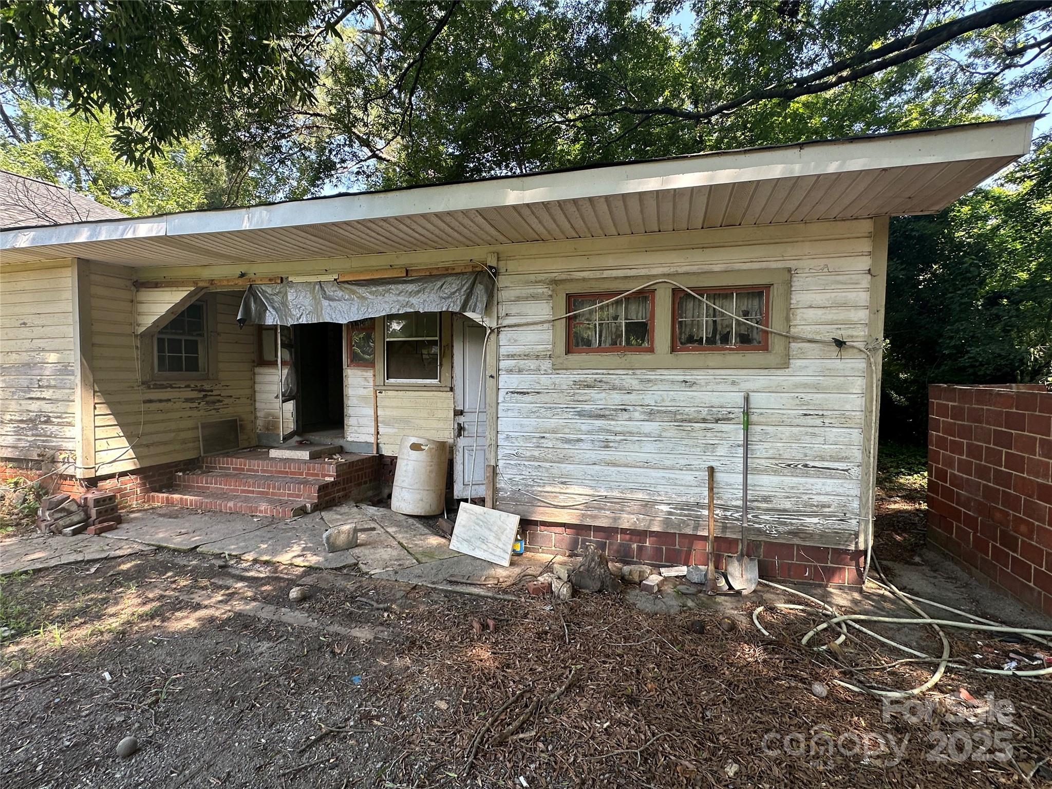 301 Weant Street