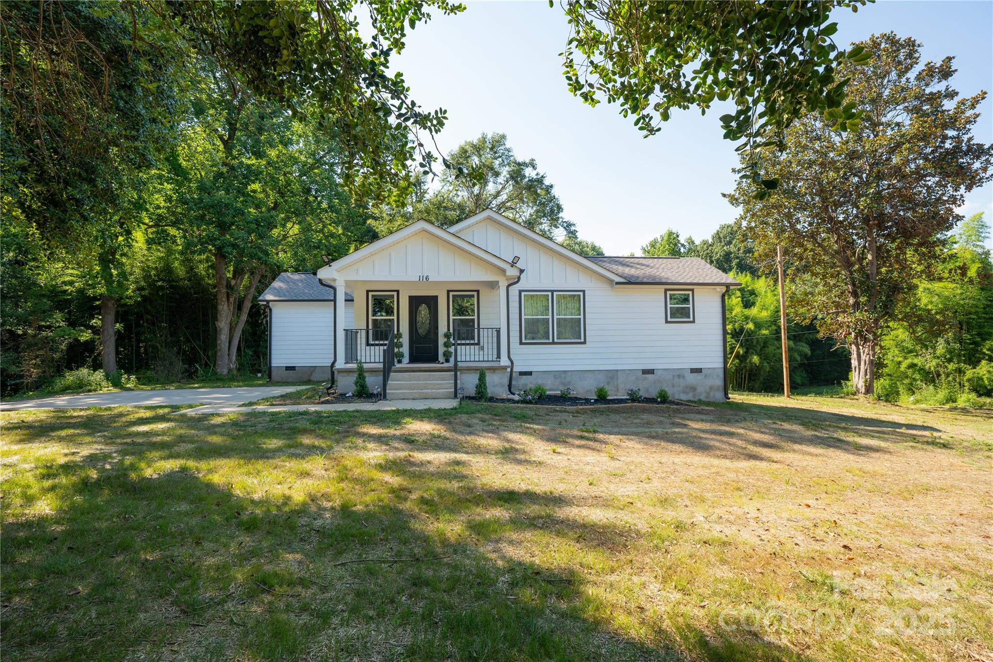 116 Hornets Nest Court