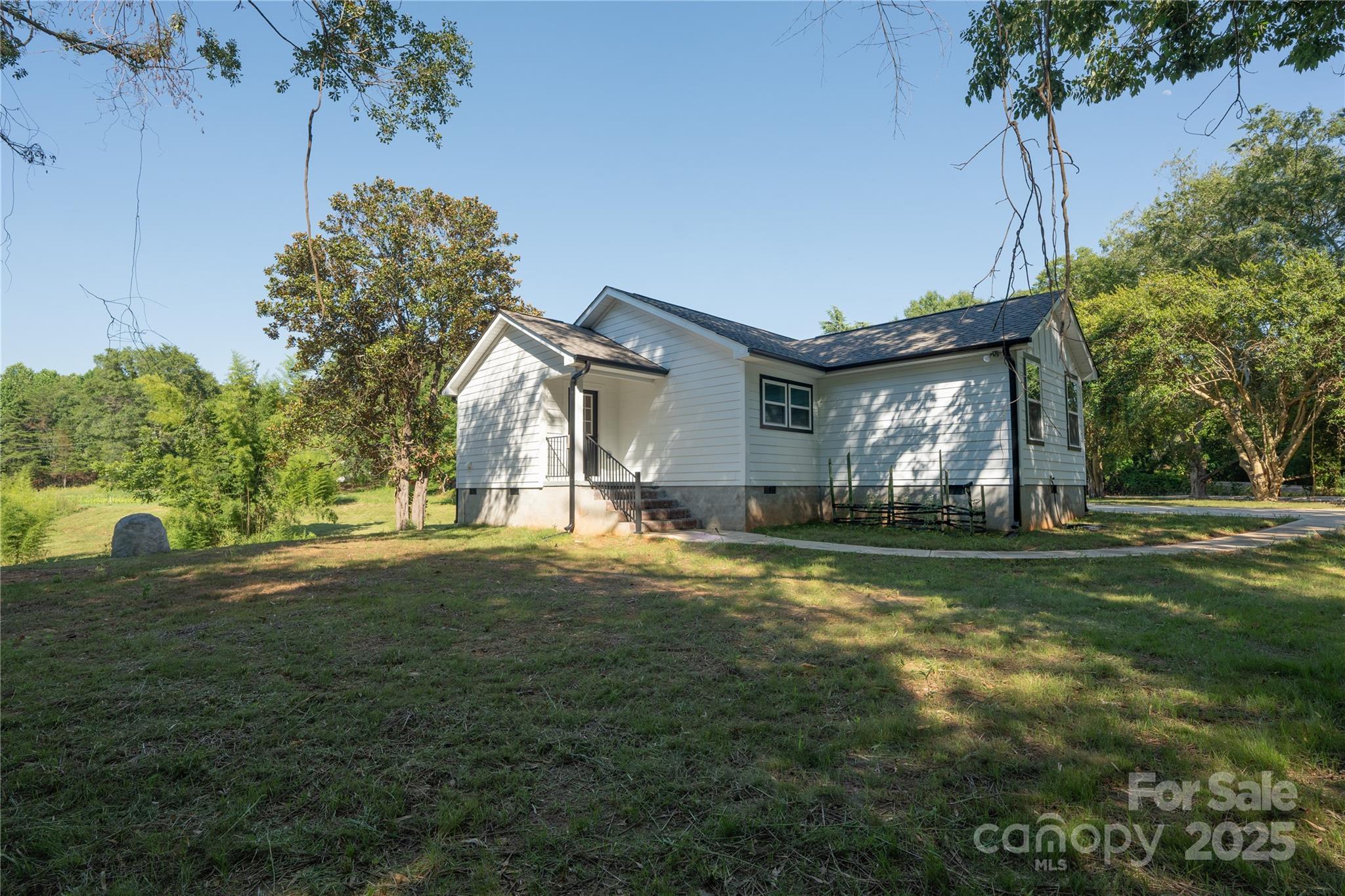116 Hornets Nest Court